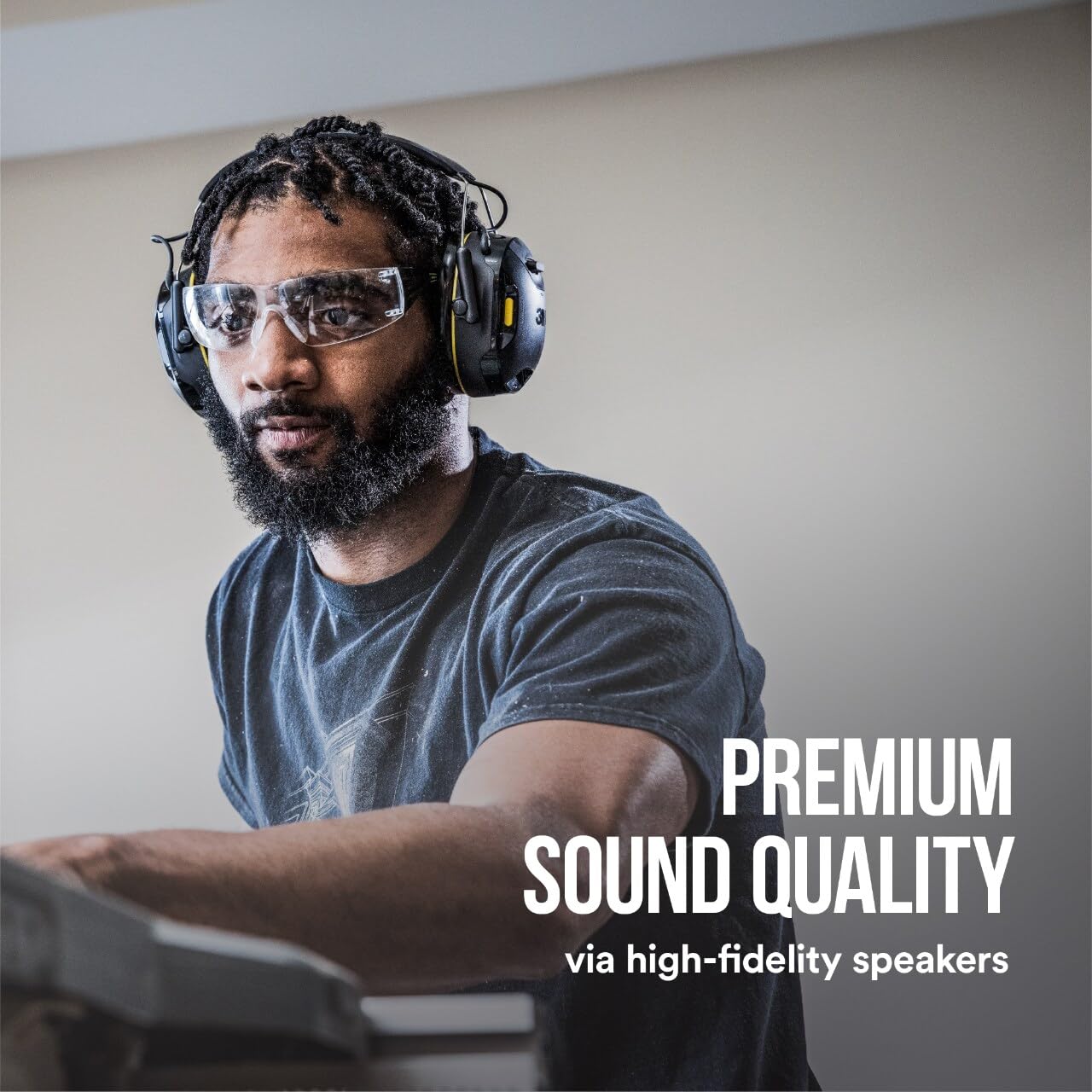 3M WorkTunes Connect Wireless Hearing Protector with Bluetooth Technology, Bluetooth Hearing Protection with a 26 dB Noise Reduction Rating - Available at All In One Marketplace Canada