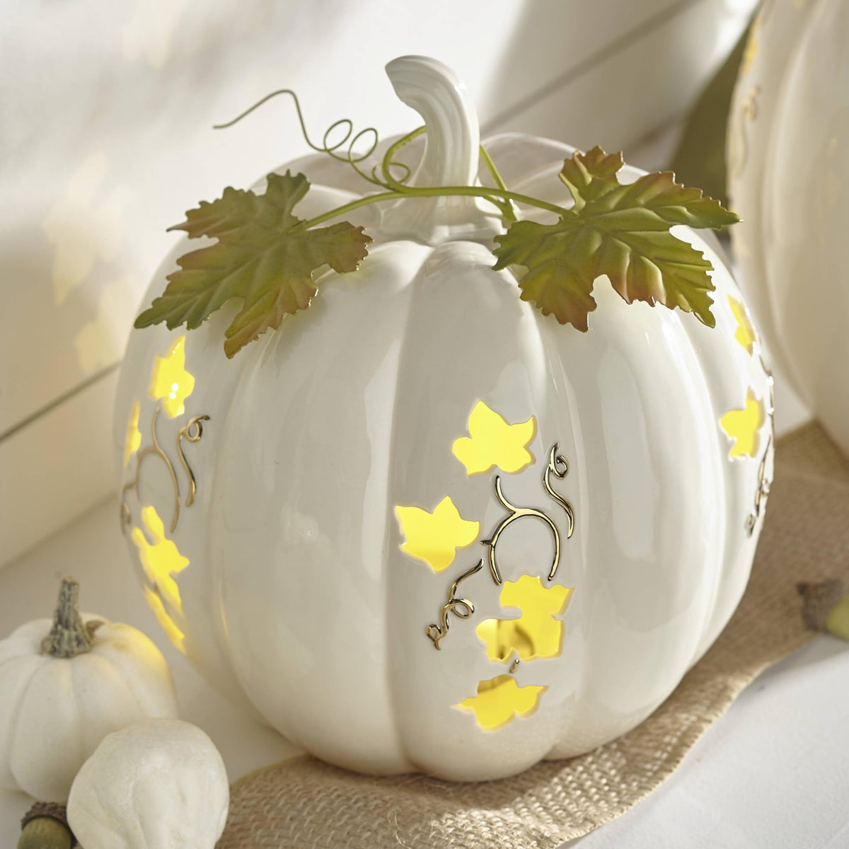 Centre de table citrouille lumineuse Lenox 883397, taille moyenne, Halloween