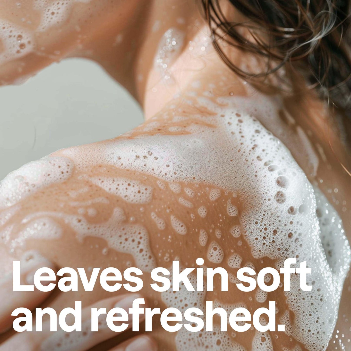 ATTITUDE Body Wash, Made in Canada, EWG Verified Shower Gel, Dermatologically Tested, Plant and Mineral-Based, Vegan Personal Care Products, Pear & Amber Scent, 946 mL