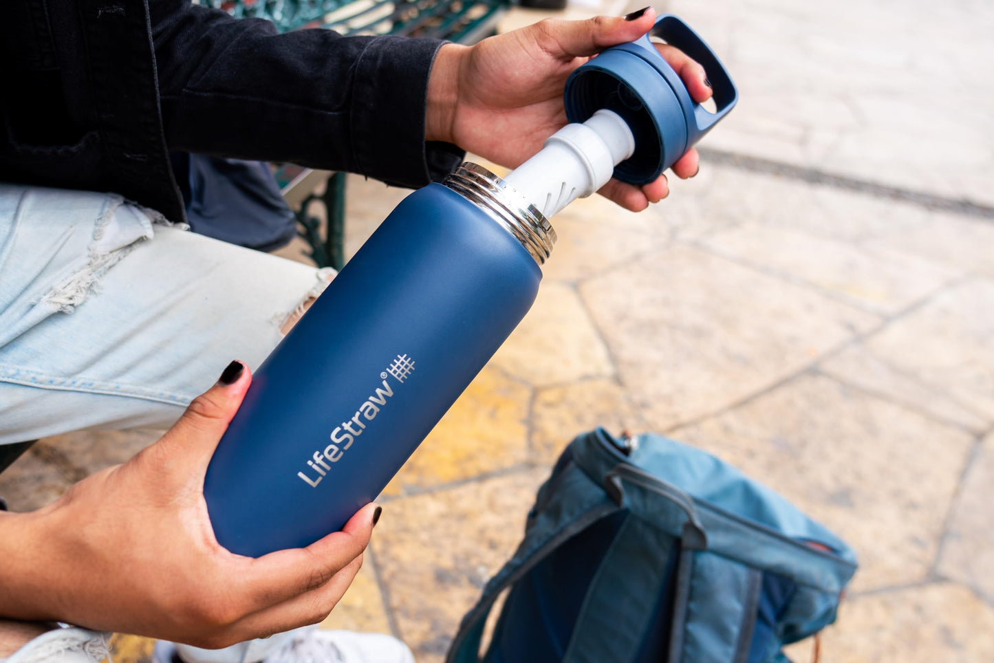 LifeStraw Go Series – Insulated Stainless Steel Water Filter Bottle for Travel and Everyday use removes Bacteria, parasites and microplastics, Improves Taste, 24oz Aegean Sea 🍁 All In One Marketplace Canada