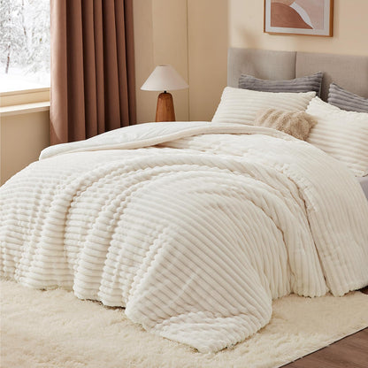 BEDELITE Fleece Queen Comforter Set, Soft Fluffy Bedding Set, White 🍁 All In One Marketplace Canada