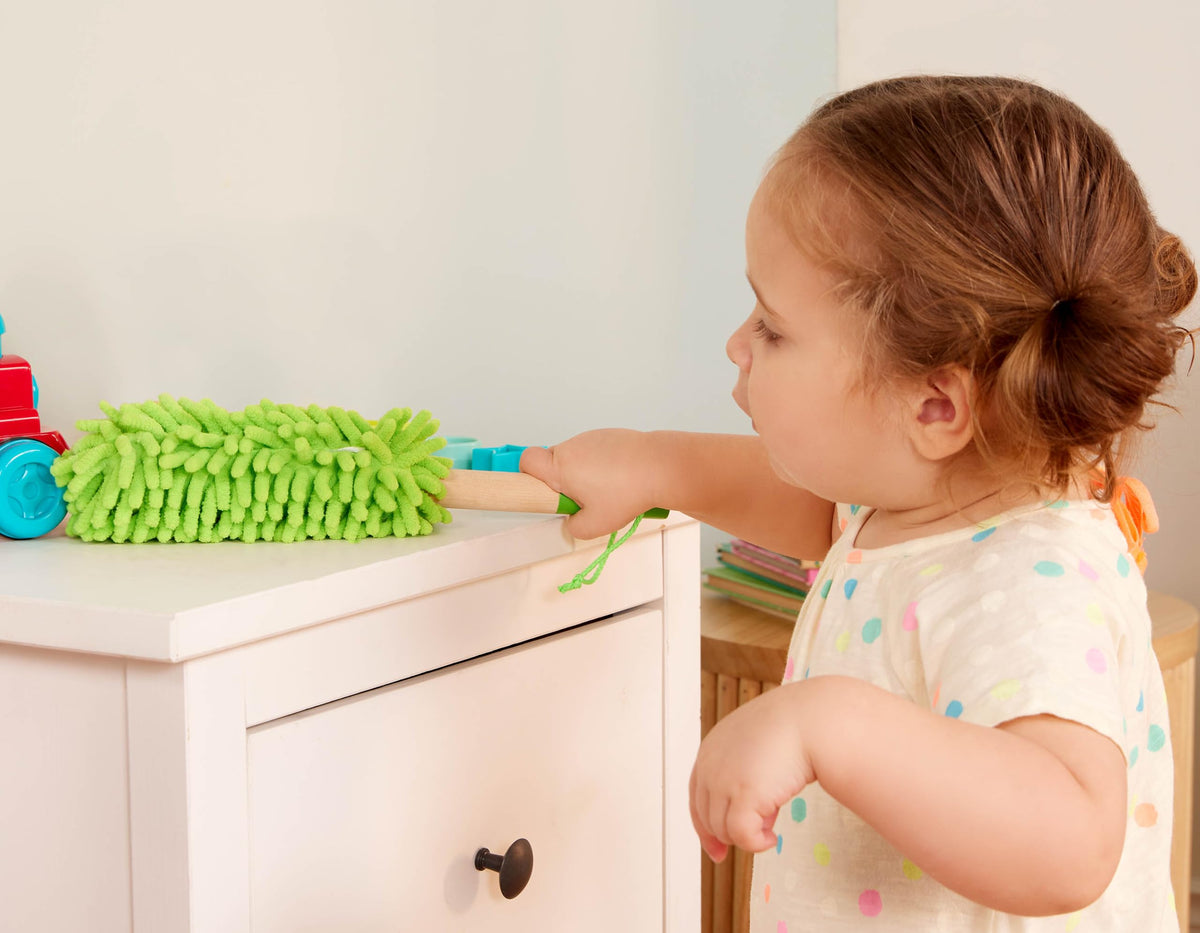 Battat Kids Cleaning Set, Sweep n' Clean Pretend Play Kit, Wooden, Playset