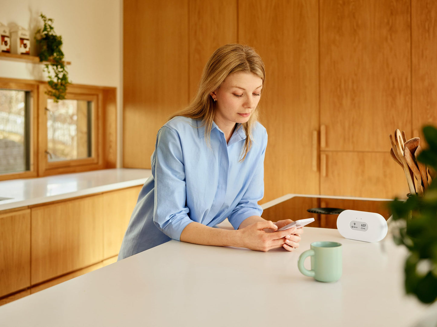 Airthings 2960 View Plus - Radon & Air Quality Monitor (PM, CO2, VOC, Humidity, Temp, Pressure) 🍁 All In One Marketplace Canada