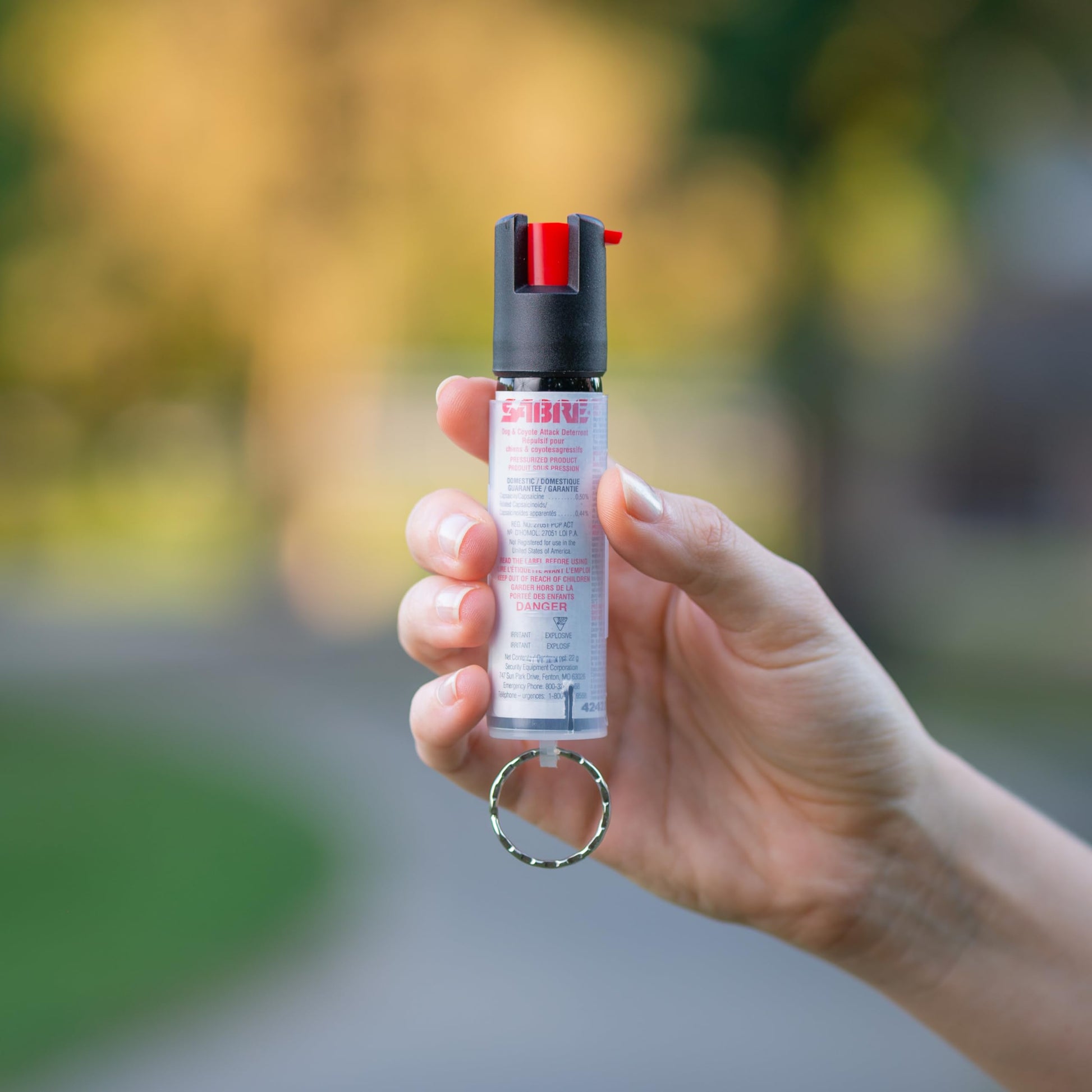 Sabre Protector 22-Gram Dog Spray with Key Ring, 14 Second Total Spray Time, 3.5-Meter Range, Humane Dog Attack Deterrent, Maximum Strength Allowed by Health Canada