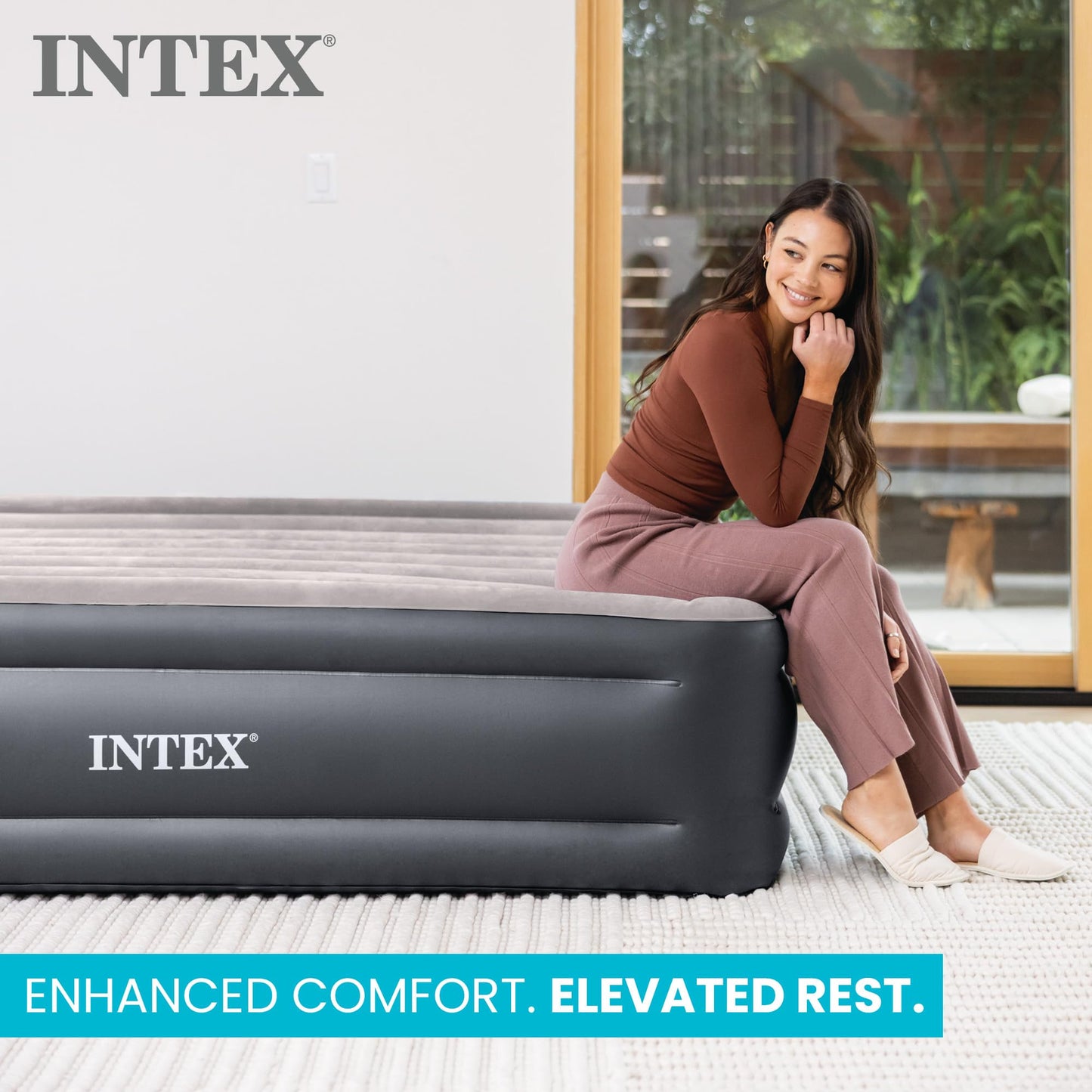 INTEX 64131ED Dura-Beam Plus Deluxe Pillow Rest Air Mattress: Fiber-Tech – Twin Size – Built-in Electric Pump – 16.5in Bed Height – 300lb Weight Capacity Intex