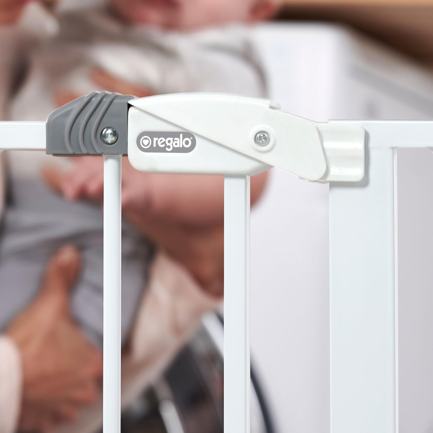 Regalo Easy Step 38.5-Inch (97.75cm) Extra Wide Baby Gate, Award Winning Brand, Includes 6-Inch (15.25cm) Extension Kit, 4 Pack Pressure Mount Kit and 4 Pack Wall Mount Kit