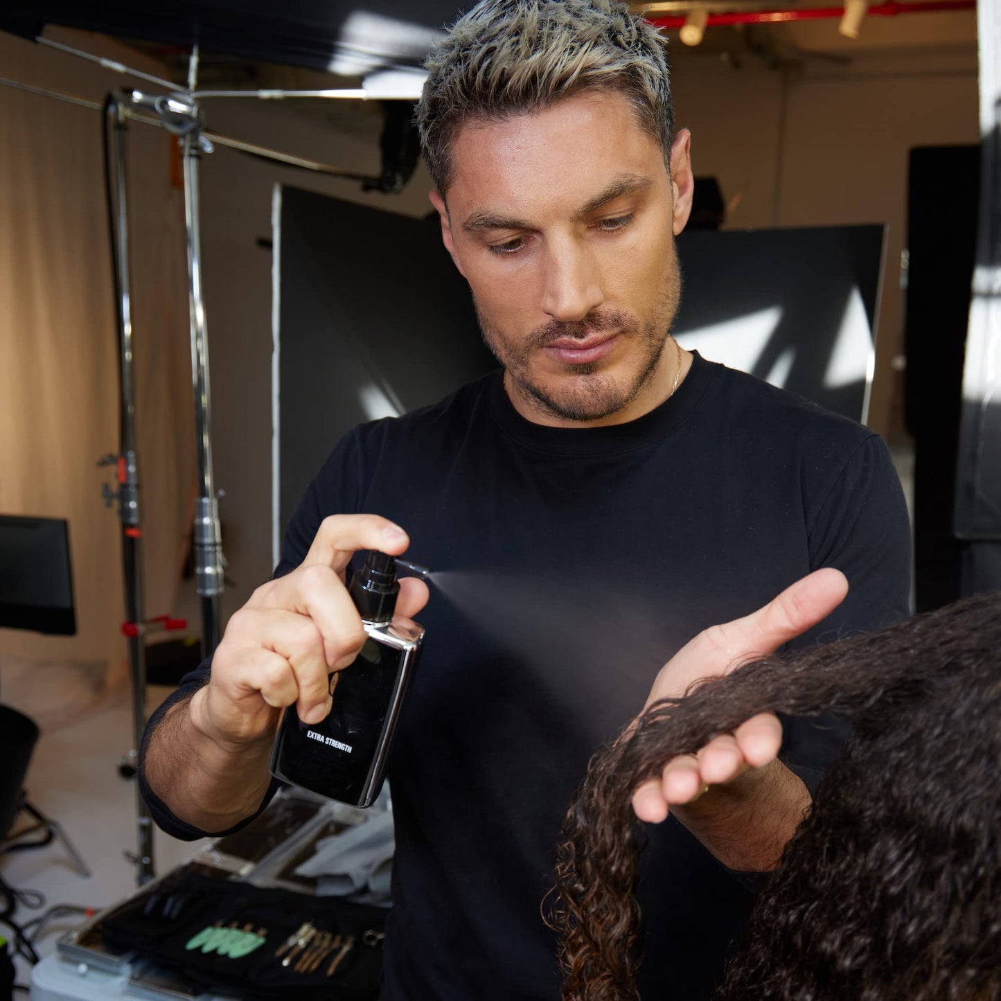 COLOR WOW Extra Strength Dream Coat – Powerful ultra moisturizing, anti humidity treatment for extremely frizz prone hair| glassy smooth, straight + resistant styles up to 3-4 washes - Available at All In One Marketplace Canada