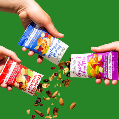 Nature's Garden Healthy Trail Mix Snack Packs – Mixed Nuts, Heart Healthy Nuts, Omega-3 Rich, Cranberries, Pumpkin Seeds, Perfect For The Entire Family – 816g Bag (24 Individual Servings)