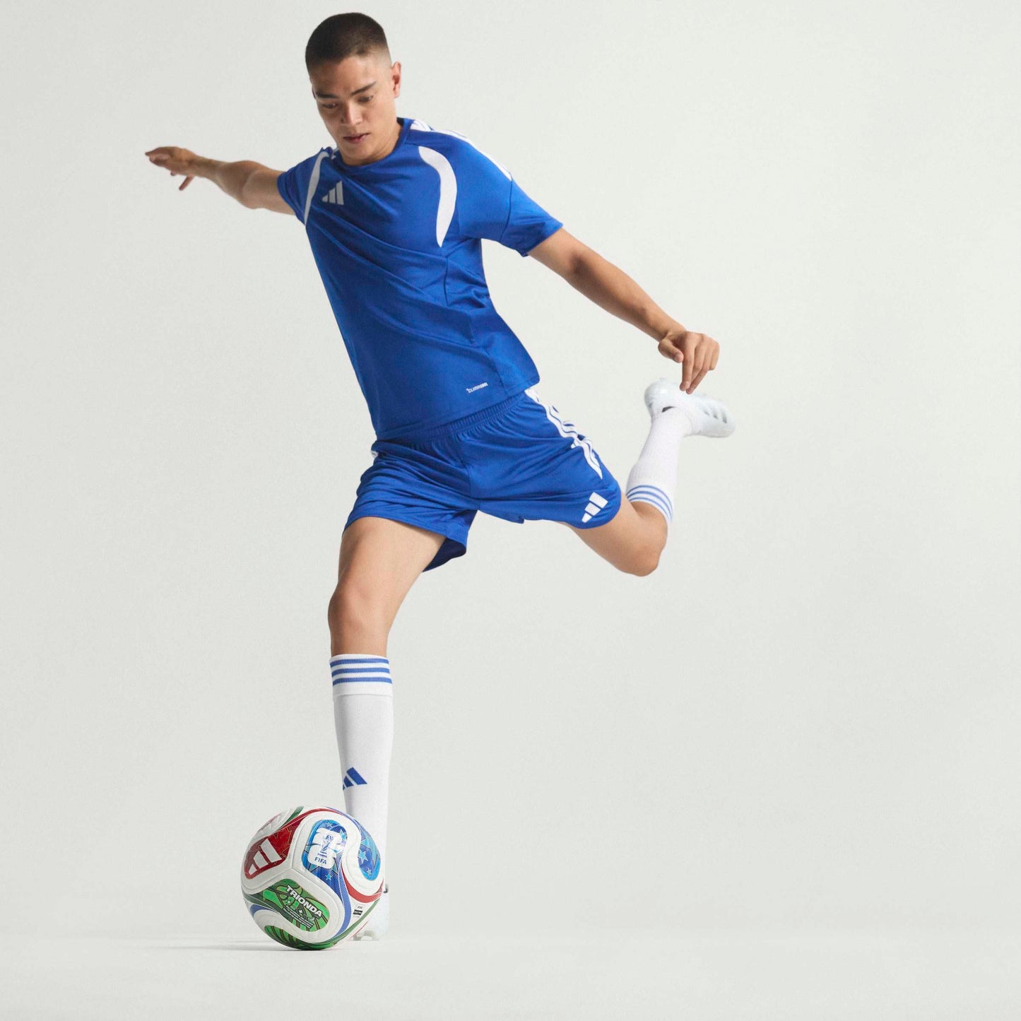Adidas Unisex-Adult World Cup Pro Soccer Ball, White/Solar Blue/Red/Flash Lime, 5 adidas