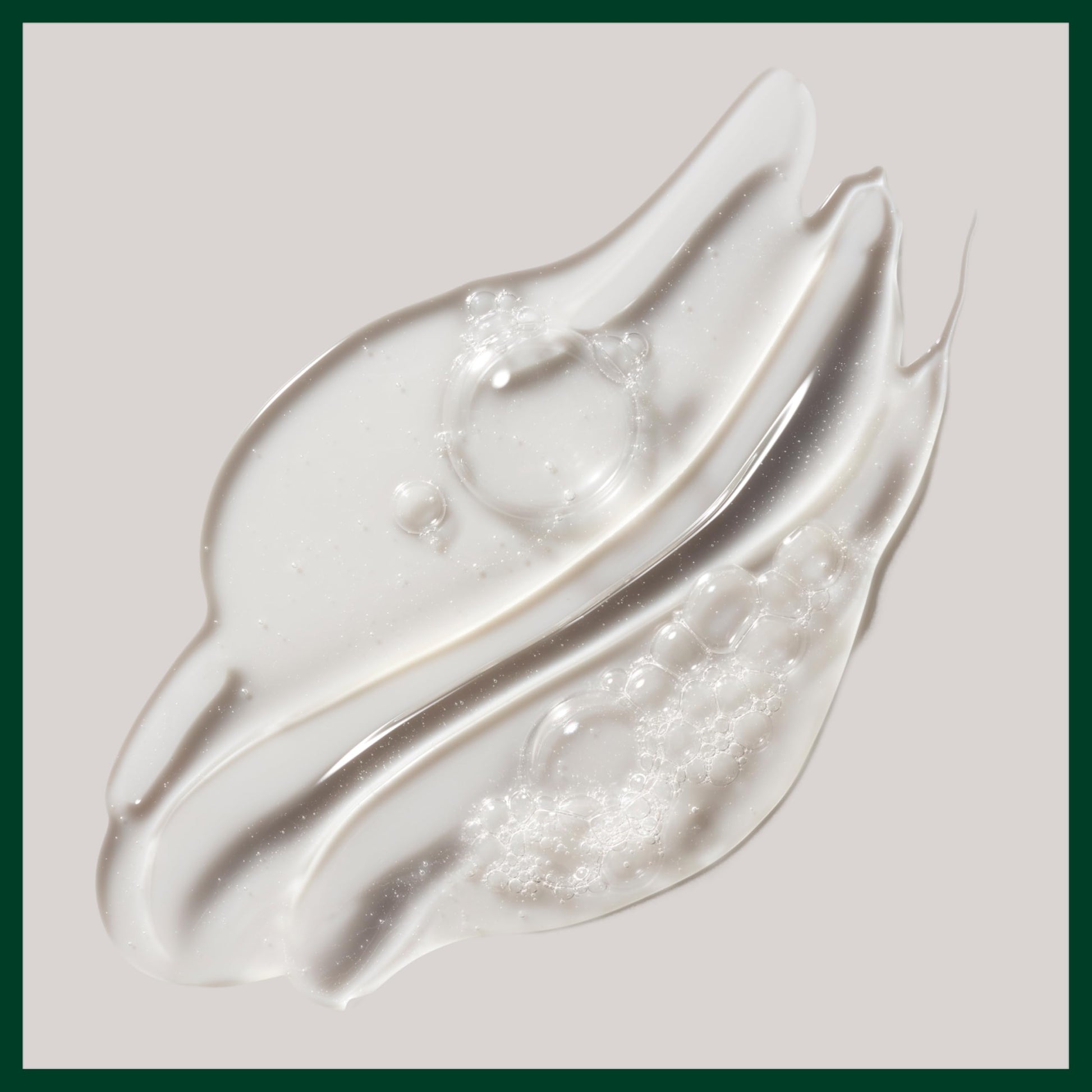 Aveda Rosemary Mint Purifying Shampoo | Clarifying Shampoo | Adds Shine | for Normal to Oily Hair, Fine to Medium Hair Types | 97% Naturally Derived*, 1000ml - Available at All In One Marketplace Canada