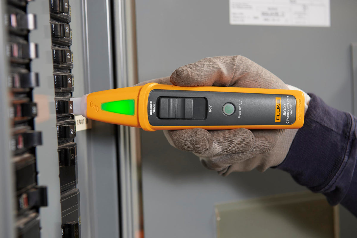 Fluke BK120 SmartTrace Breaker Finder and Socket Tester