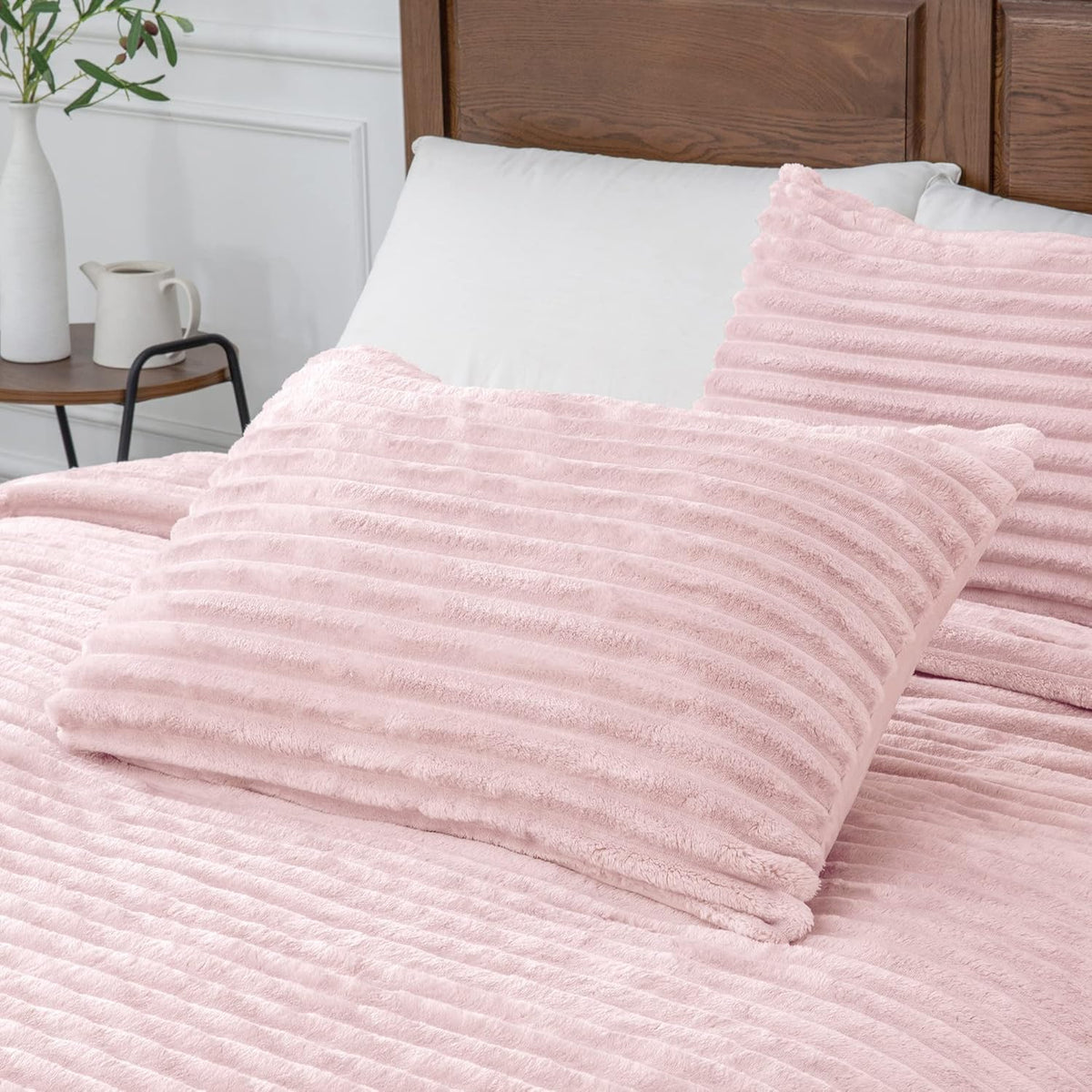 BEDELITE Fleece Queen Comforter Set, Soft Fluffy Bedding Set, Pink 🍁 All In One Marketplace Canada