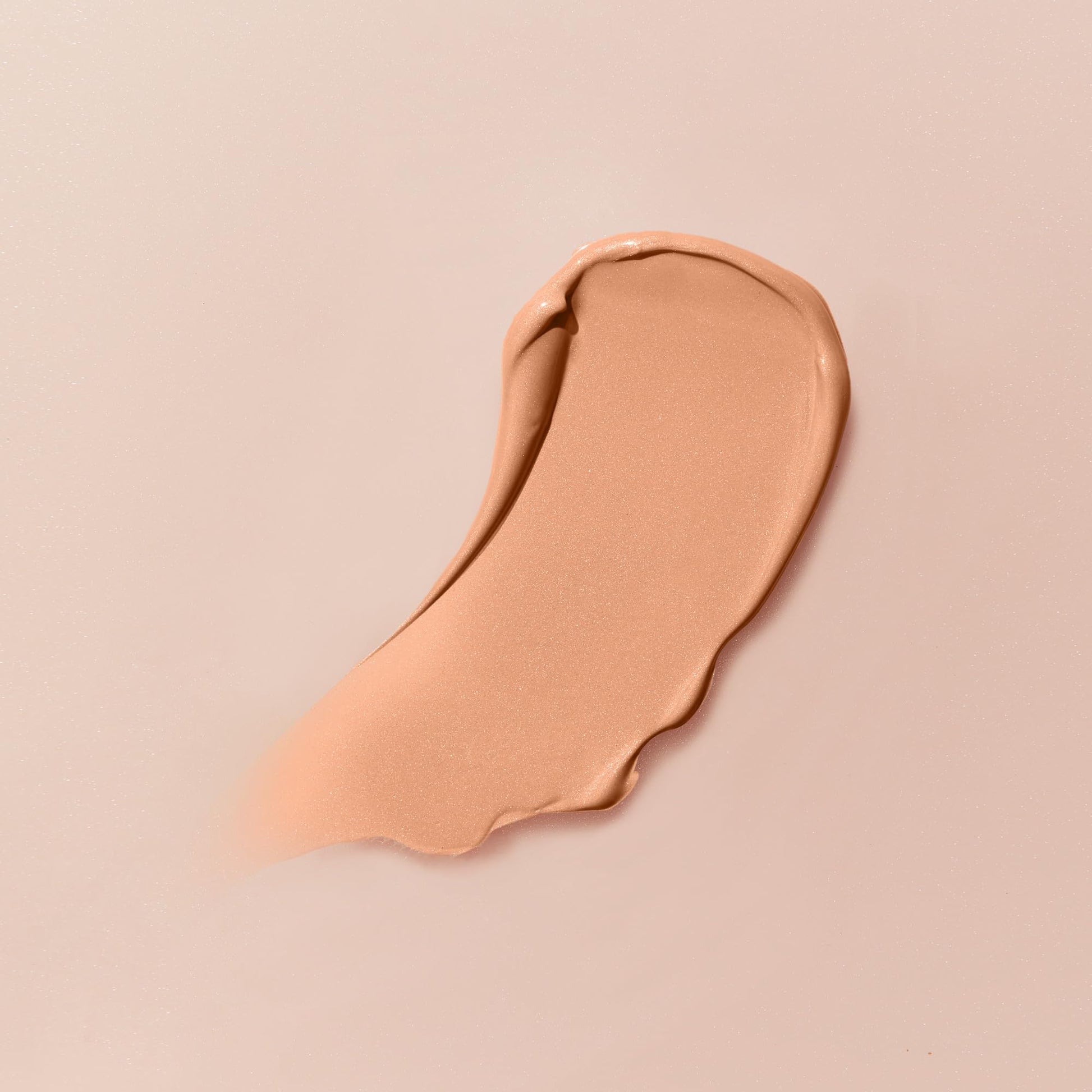 L’Oréal Paris Lumi Glotion Jumbo, Natural Glow Enhancer for Face & Body, Instantly Hydrates and Illuminates Skin, Sheer Colour Tint, Offers a Sunkissed Glow, 903 Medium, 100 mL