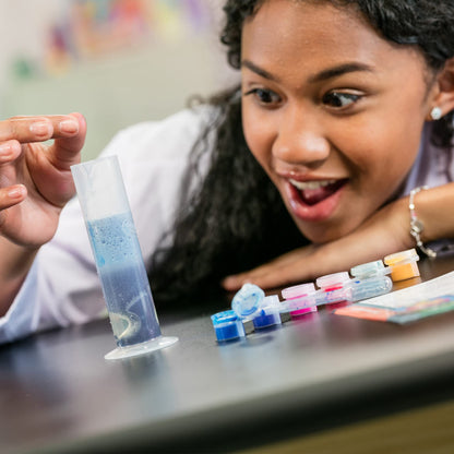 Crayola 04-5176 Colour Chemistry Lab Set, STEAM, Holiday Toys, DIY, Science Projects, Gift for Boys and Girls, Kids, Ages 8, 9, 10 and Up Arts and Craft, Gifting 🍁 All In One Marketplace Canada