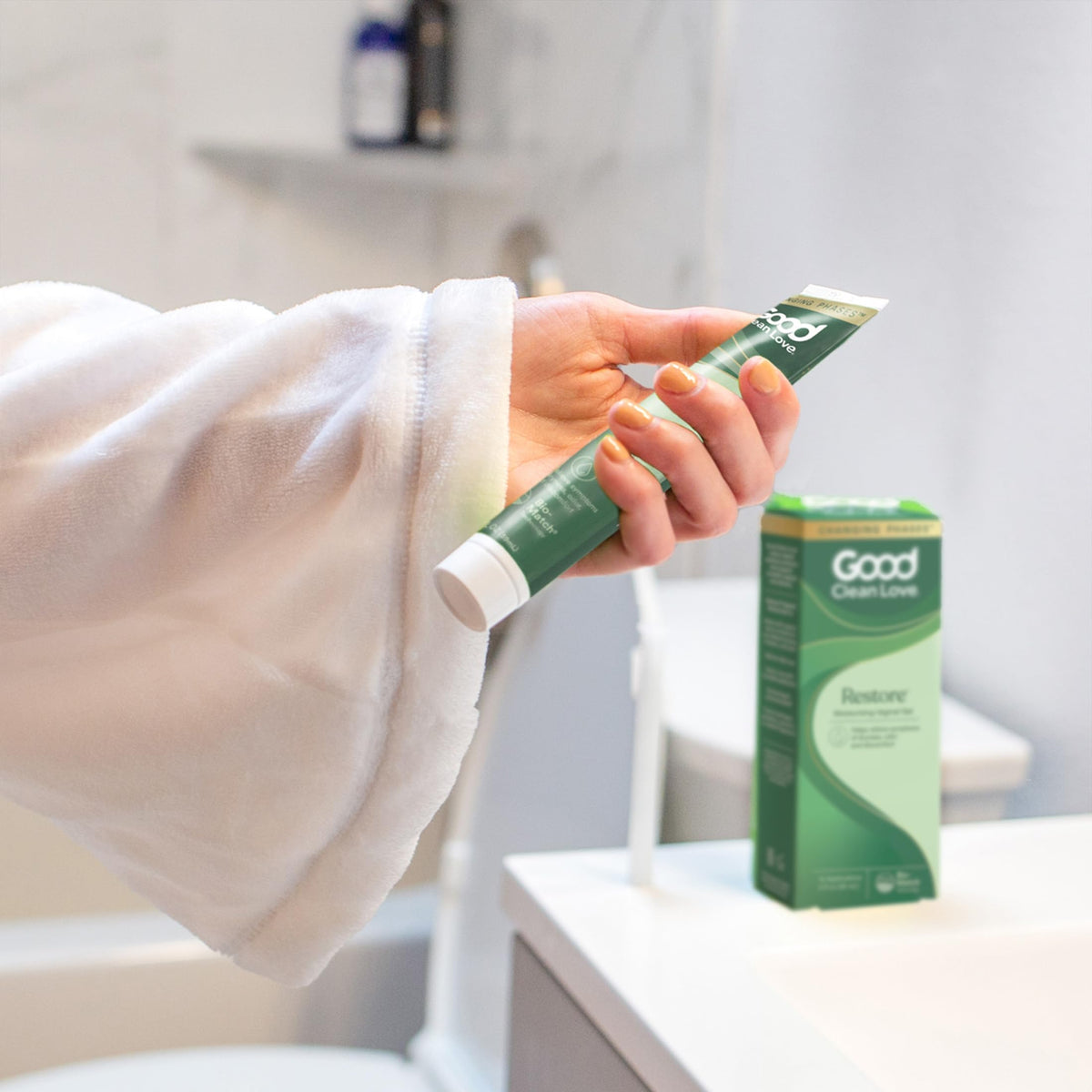 Good Clean Love Restore Moisturizing Vaginal Gel, pH-Balanced, Water-Based with Aloe Vera & Lactic Acid, Reduces Dryness, Discomfort & Odor for Women, 59mL (2 fl oz)