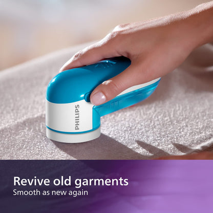 Philips Fabric Shaver, Removes Fabric Pills, Suitable for All Garments, Large Blade Surface, Cleaning Brush, Includes Batteries, Blue (GC026/00) - Available at All In One Marketplace Canada