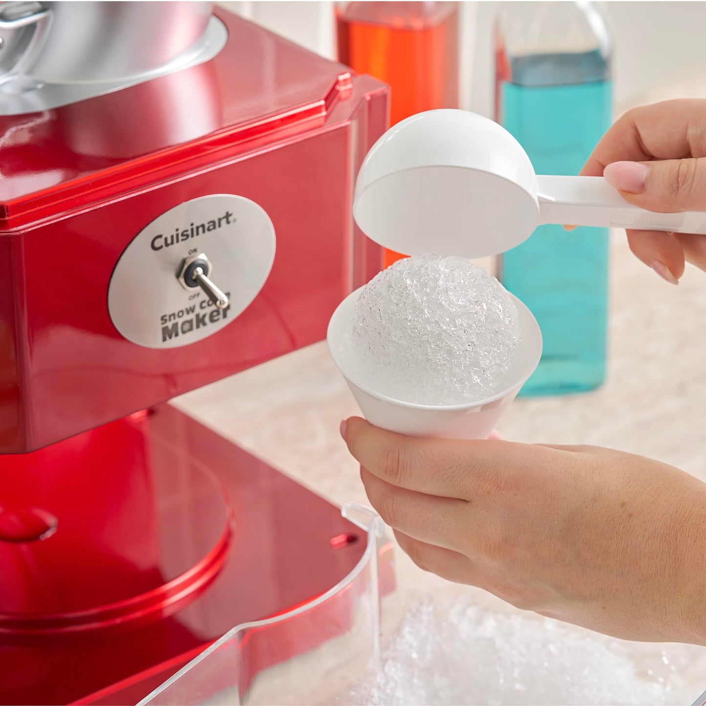 Cuisinart Snow Cone Machine, Home Shaved Ice Maker for Snow Cones, Snow Cone Maker with Reuseable Paper Cups, Makes 5 Icy Cones for Slushies, Frozen Drinks (SCM-10P1C) Cuisinart