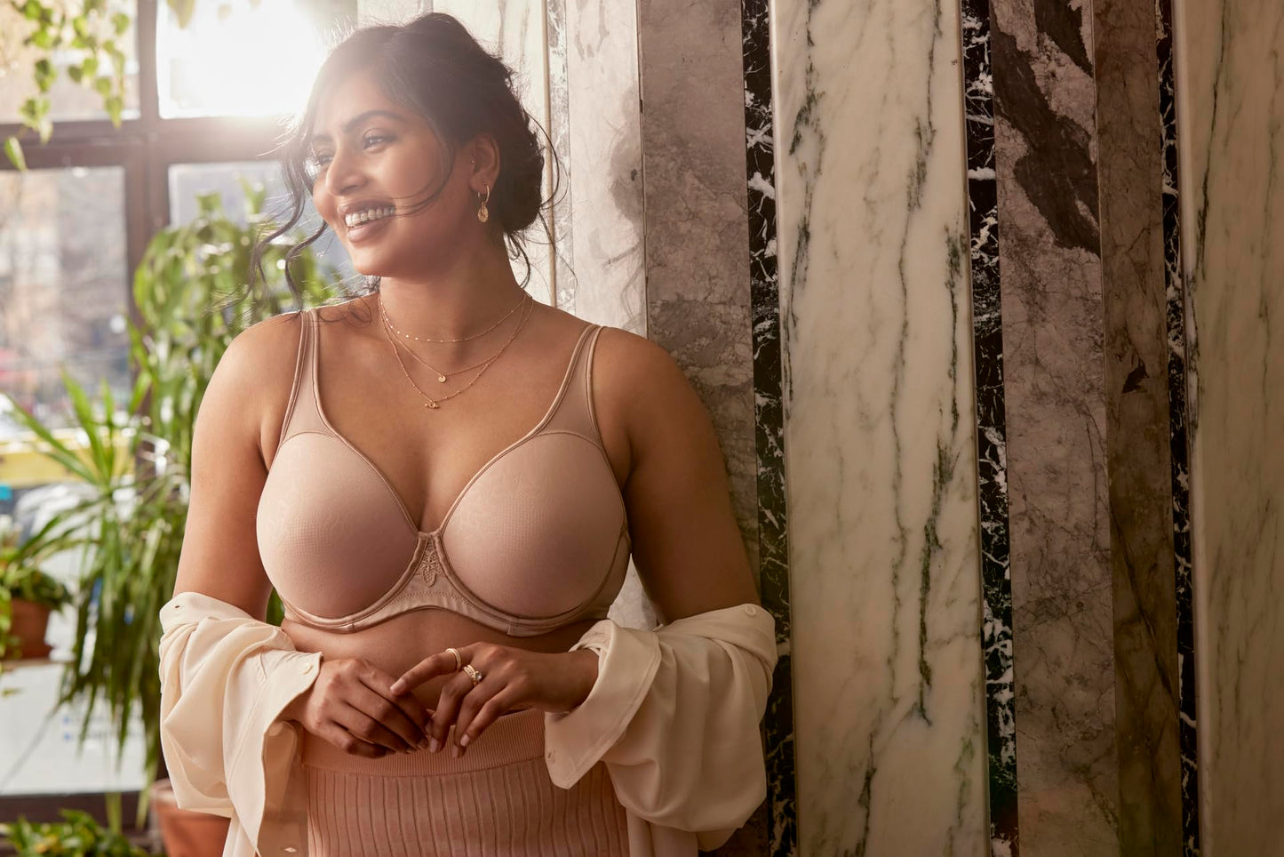 Wonderbra Womens Plus Support Underwire Full Coverage Bra, Blush, 38C US