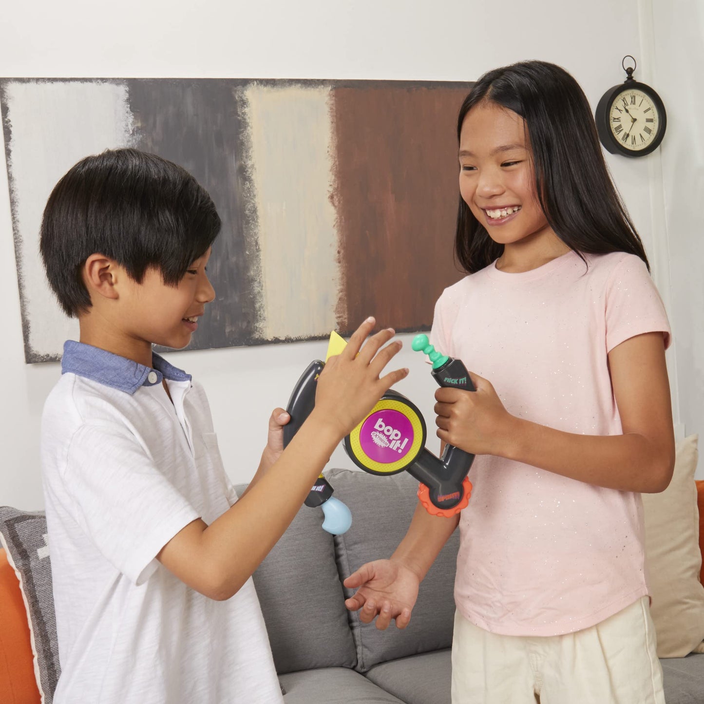 Bop It! Extreme Electronic Game for 1 or More Players, Fun Party Game for Kids Ages 8+, 4 Modes Including One-On-One Mode, Interactive Game (English) Hasbro Gaming