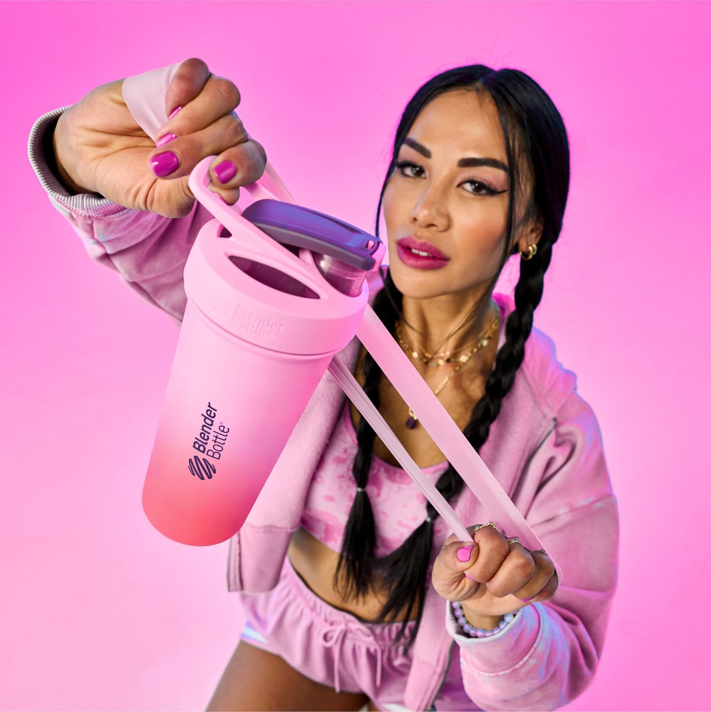BlenderBottle Strada Sleek Shaker Cup Insulated Stainless Steel Water Bottle with Wire Whisk, 25-Ounce, Flamingo Ombre 🍁 All In One Marketplace Canada