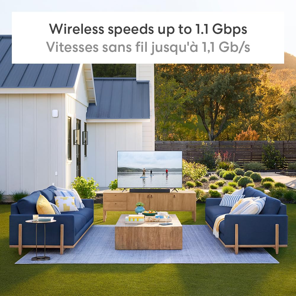 Amazon eero Outdoor 7 dual-band mesh wifi router (newest model), Weatherproof rating of IP66, Coverage up to 1,390 m² outdoors, 1-pack, Includes 30W PoE+ adaptor