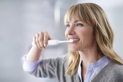 Philips Sonicare ProtectiveClean 4500 Rechargeable Electric Toothbrush, White, HX6827/11 PHILIPS