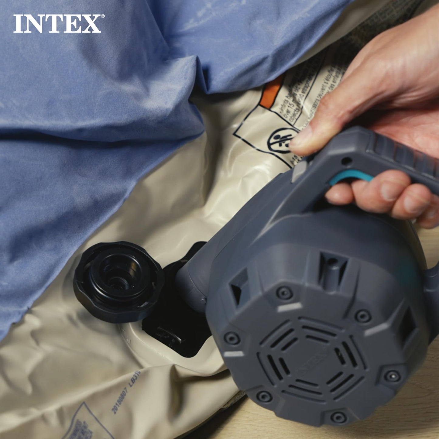 INTEX 66643E QuickFill 120 Volt AC Electric Pump: Inflates and Deflates Air Mattresses – Includes 3 Interrconnecting Nozzles – Easy Carry Handle – 1100 L/Min Air Flow – Indoor Use Intex