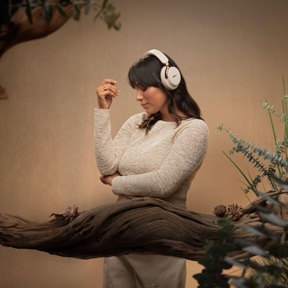 Bose QuietComfort Ultra Bluetooth Headphones (2nd Gen), Wireless Headphones with Spatial Audio, Over Ear Noise Cancelling with Mic, Up to 30 Hours of Play time, Driftwood Sand - Limited Edition 🍁 All In One Marketplace Canada