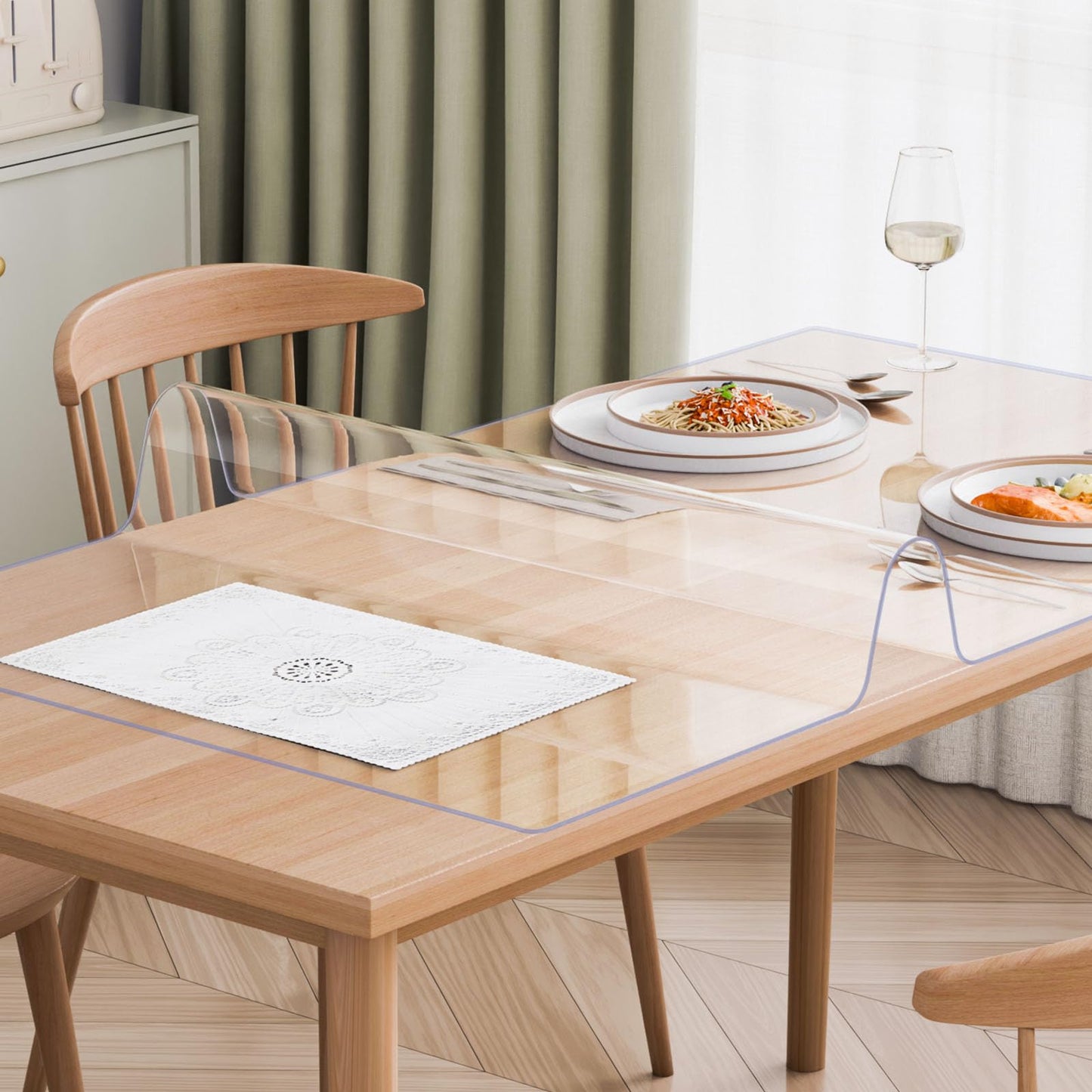 VEVOR Plastic Table Cover, 40 x 60 Inch 2.0 mm Thick Clear Table Protector, Rectangle PVC Desk Mat, Waterproof & Easy Cleaning Desk Pad Tablecloth, for Office Dresser Dining Room Table Night Stand VEVOR