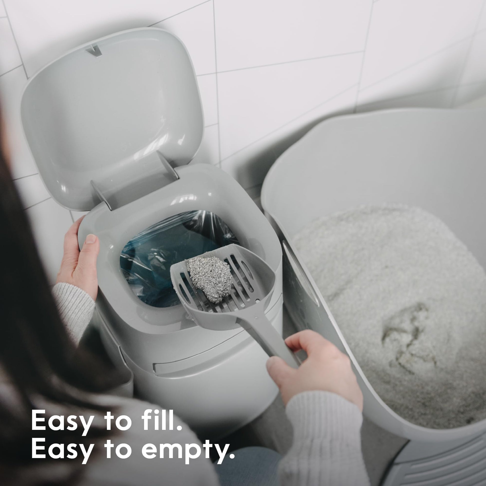 Litter Genie Easy Roll Pail with Easy Roll Refill, 24 Bags Litter Genie