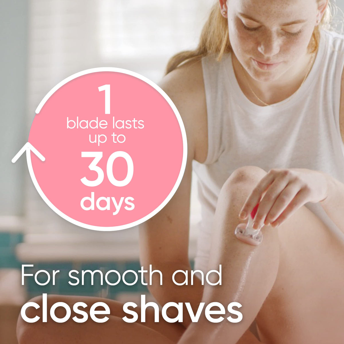 Gillette Venus Mini On The Go 1 Women's Razor Handle with 3 ComfortGlide White Tea Scent Blade Refills + 1 Travel Case, 1 Pack (Count of 5)