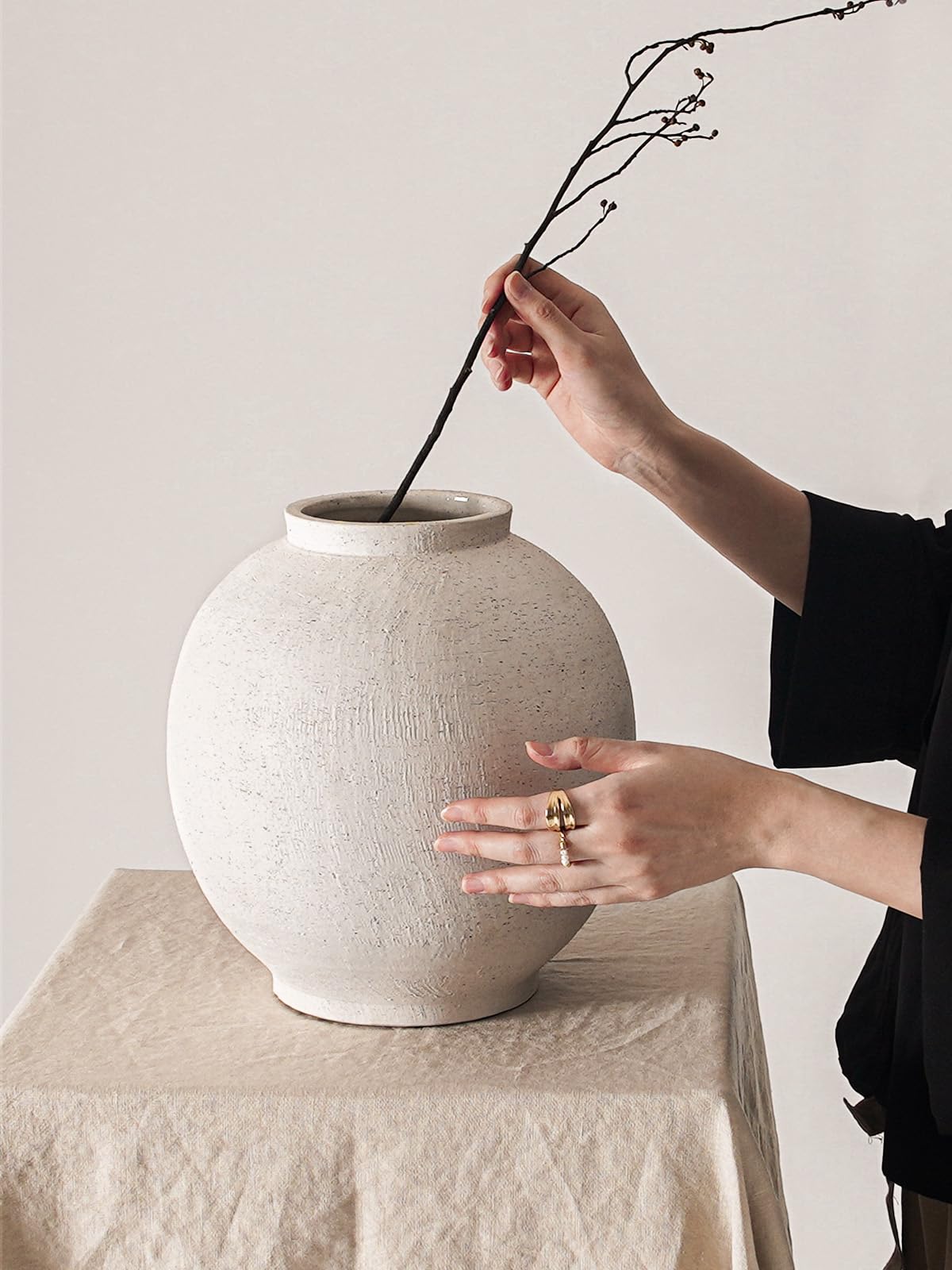 Ceramic Rustic Vase, 10.8 Inch Farmhouse Minimalist Tall Flower Vase for Table, Living Room, Home Decor, Bathroom, Holiday, Wedding, Set of 1, Sandstone White 🍁 All In One Marketplace Canada