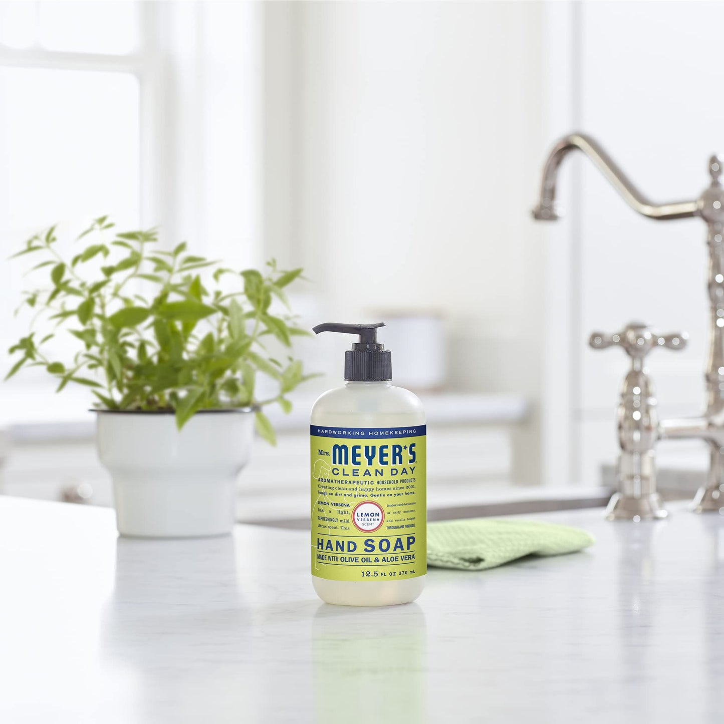 Mrs. Meyer's Clean Day Liquid Hand Soap, Cruelty Free & Biodegradable Hand Wash Formula Made with Essential Oils, Lemon Verbena Scent, 370 ml Bottles, 4 Pack MRS. MEYER'S