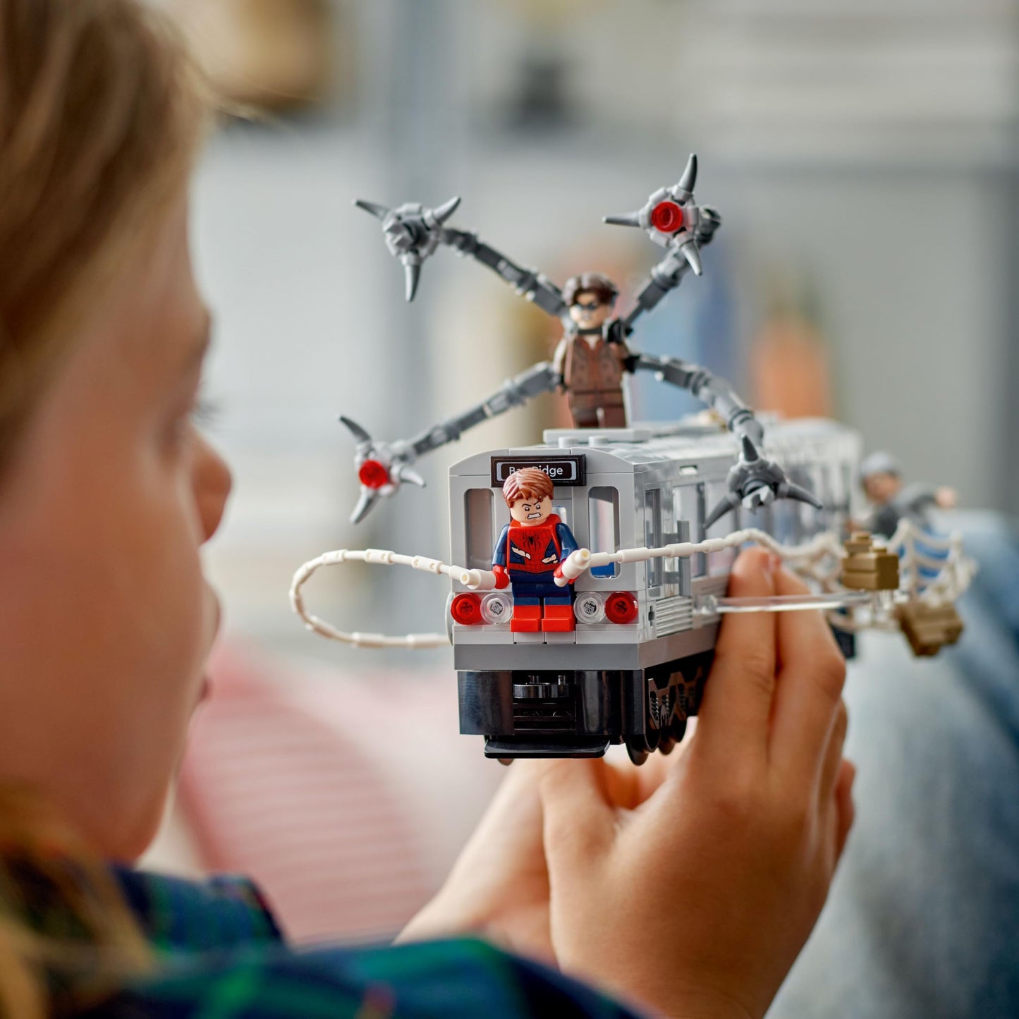 LEGO Marvel Spider-Man vs. Doc Ock Subway Train Scene - Action Figures Kids Toy - Spider-Man Building Toy for Boys & Girls, Ages 9+ - Marvel Collectible with 4 Minifigures - Birthday Gift Idea- 76321 🍁 All In One Marketplace Canada