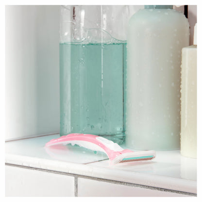 Gillette Venus Sensitive Disposable Razors for Women with Sensitive Skin, Delivers Close Shave with Comfort, 15 Count (Pack of 1) - Available at All In One Marketplace Canada