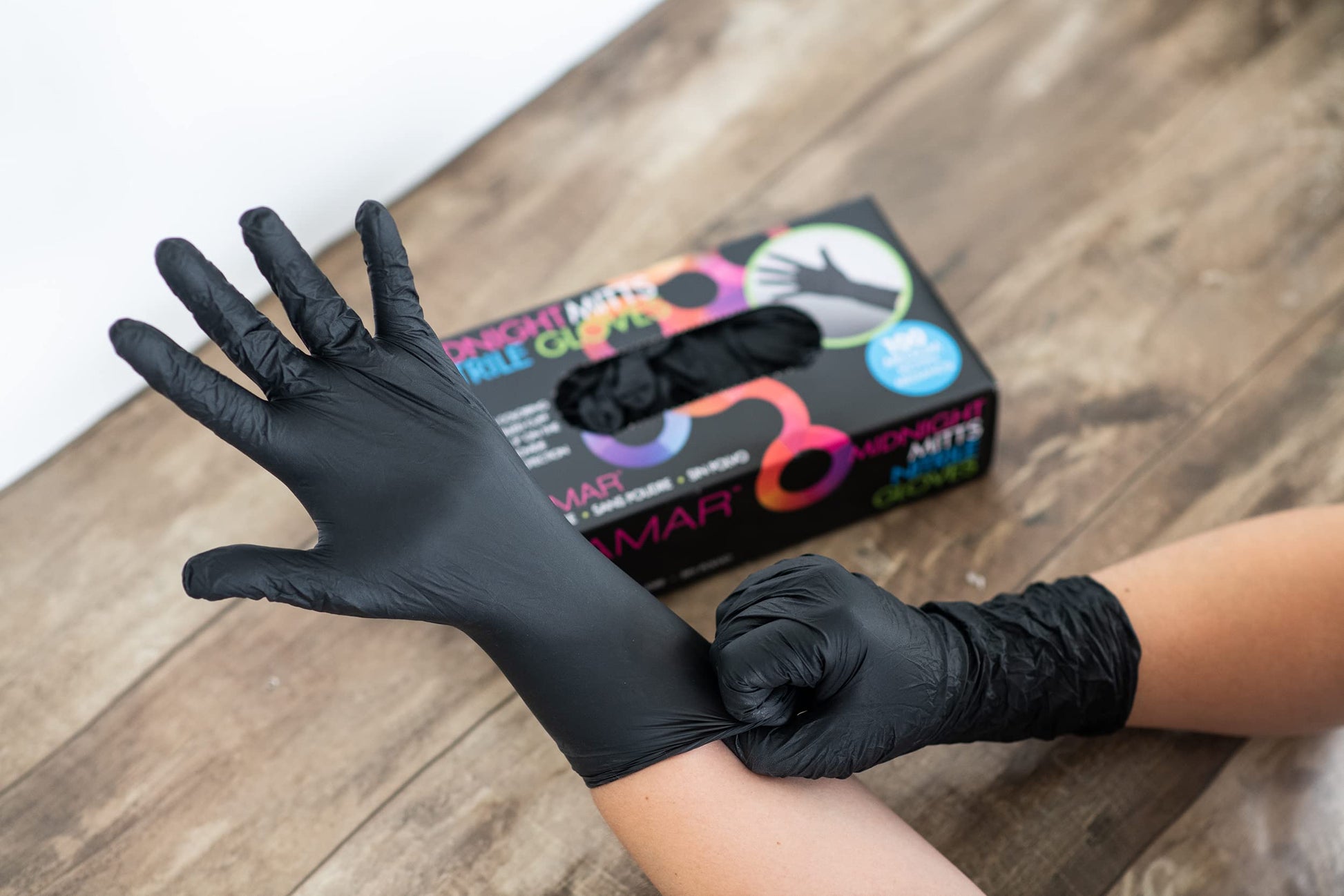FRAMAR Black Nitrile Gloves – Black Disposable Gloves, Cleaning Gloves, Mechanic Gloves, Plastic Gloves Disposable (Medium)