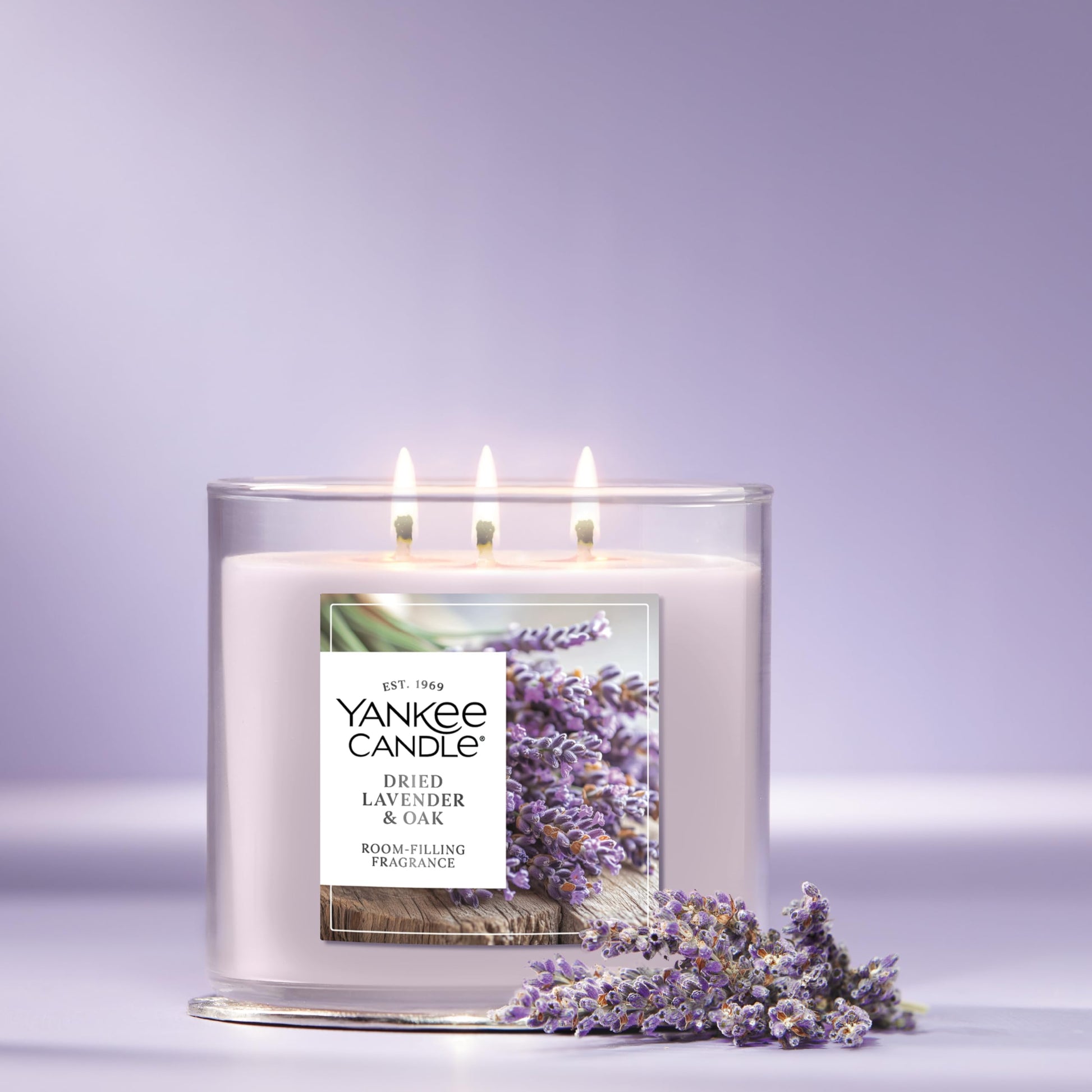 Yankee Candle 3 Wick Candle Jar, Scented Candle with up to 40 Hours of Burn Time, Premium Plant Wax Blend for Consistent Long Lasting Scent from First to Last Burn, Dried Lavender & Oak Yankee Candle