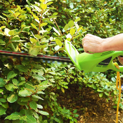 GreenWorks 22102 2.7 Amp 18-Inch Corded Hedge Trimmer