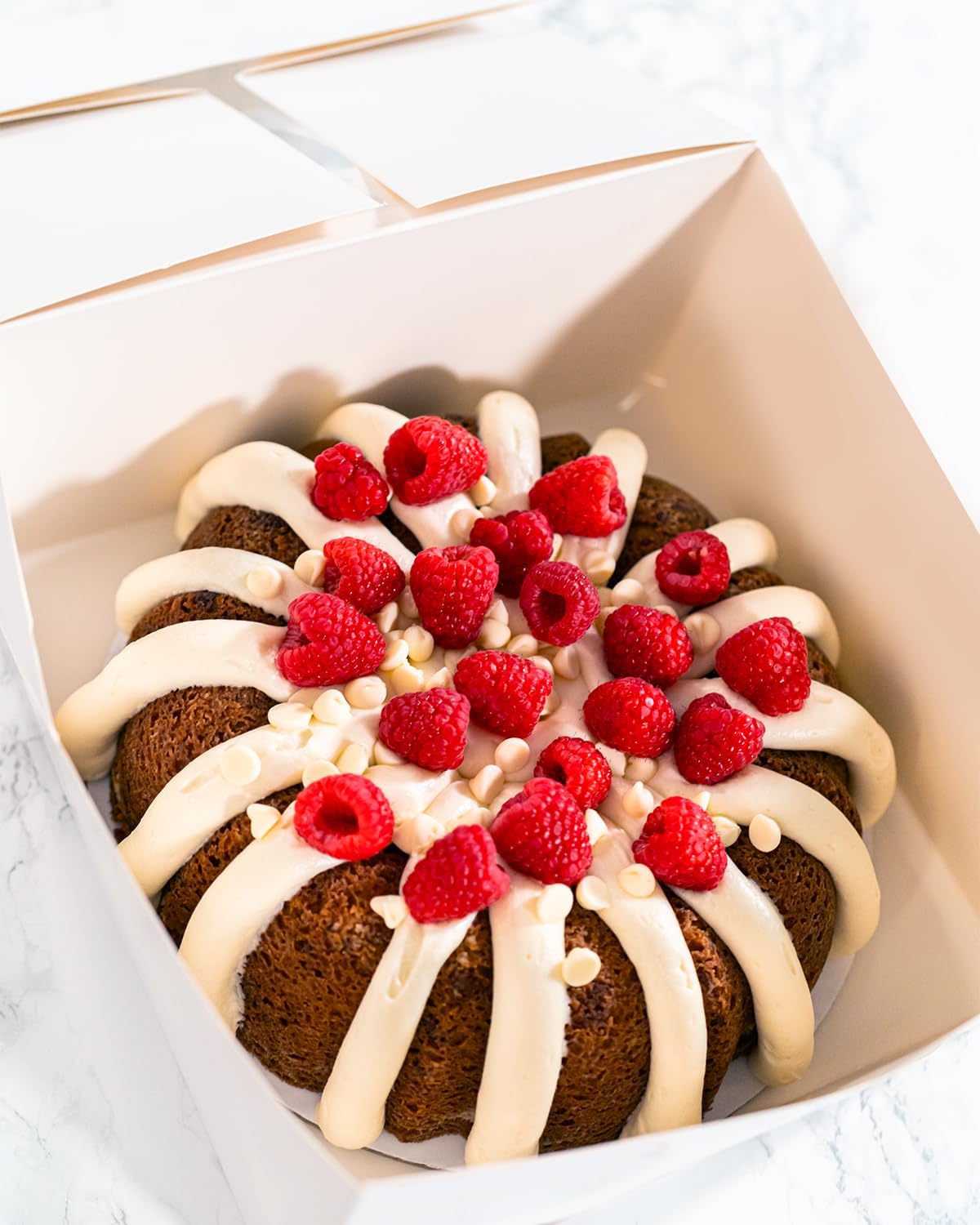 qiqee 10x10x5 Cake Box, 18 Sets White Cake Box with Window ＆ 18 Sets 10" White Cake Round Boards, 10inch Cake Containers & 10 Meters Gold Silk Ribbon 🍁 All In One Marketplace Canada