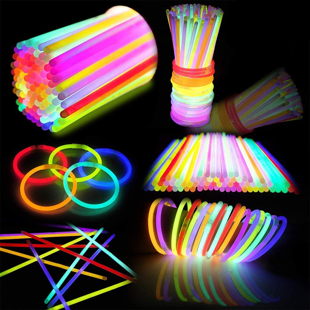 JOYIN 200 Pcs Glow Sticks Bulk 8" Glowsticks, Glow Stick Bracelets Necklaces, Glow in the Dark Party Favors, Easter, Christmas, Halloween Party Supplies Pack