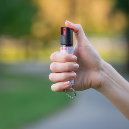 Sabre Protector 22-Gram Dog Spray with Key Ring, 14 Second Total Spray Time, 3.5-Meter Range, Humane Dog Attack Deterrent, Maximum Strength Allowed by Health Canada