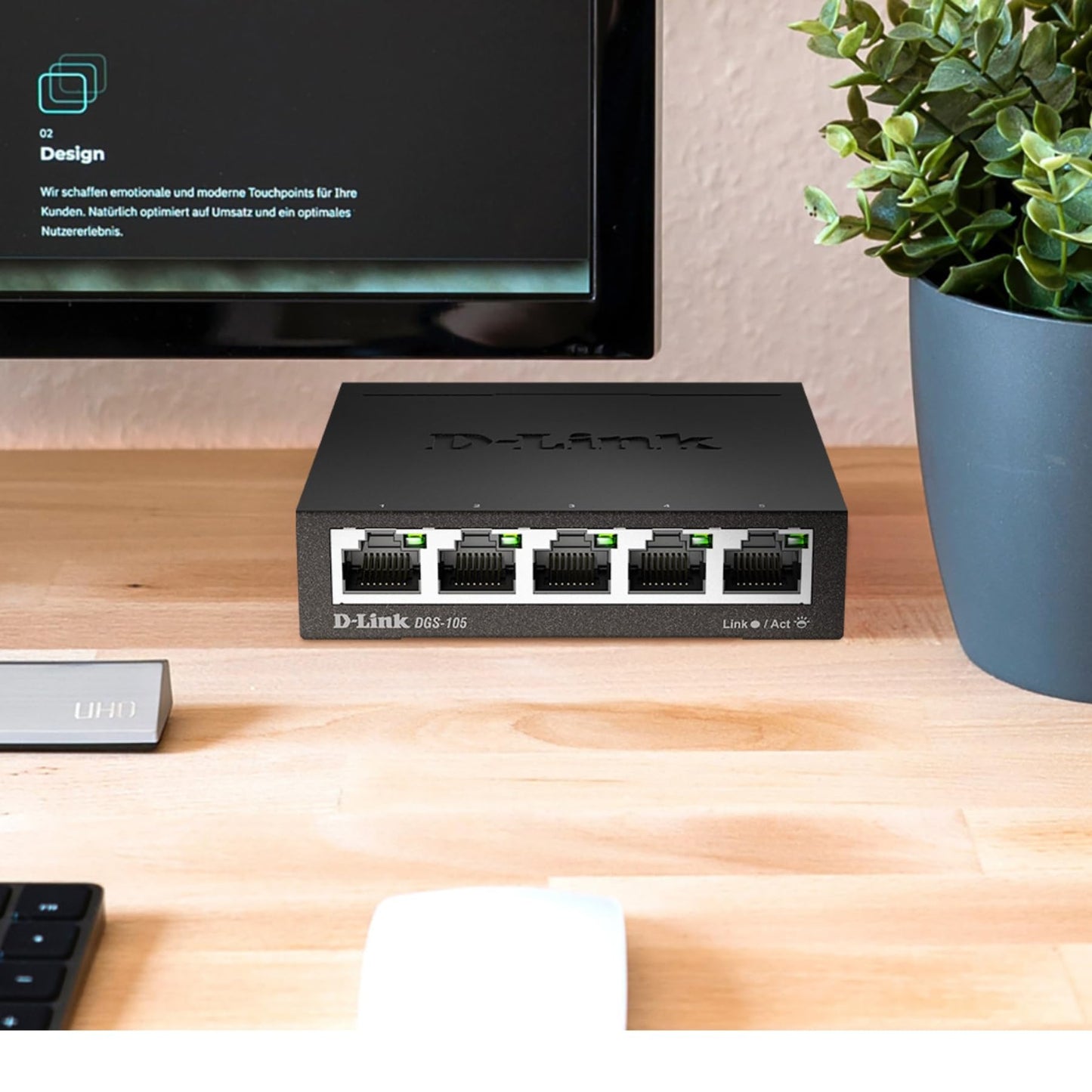 D-Link DGS-105, 5 Port Gigabit Ethernet Switch Unmanaged, Network Splitter, Silent Fanless, Network Hub, Sturdy Metal with Shielded Ports, Desktop/Wall Mount, QoS, Energy Saving, Plug and Play D-Link