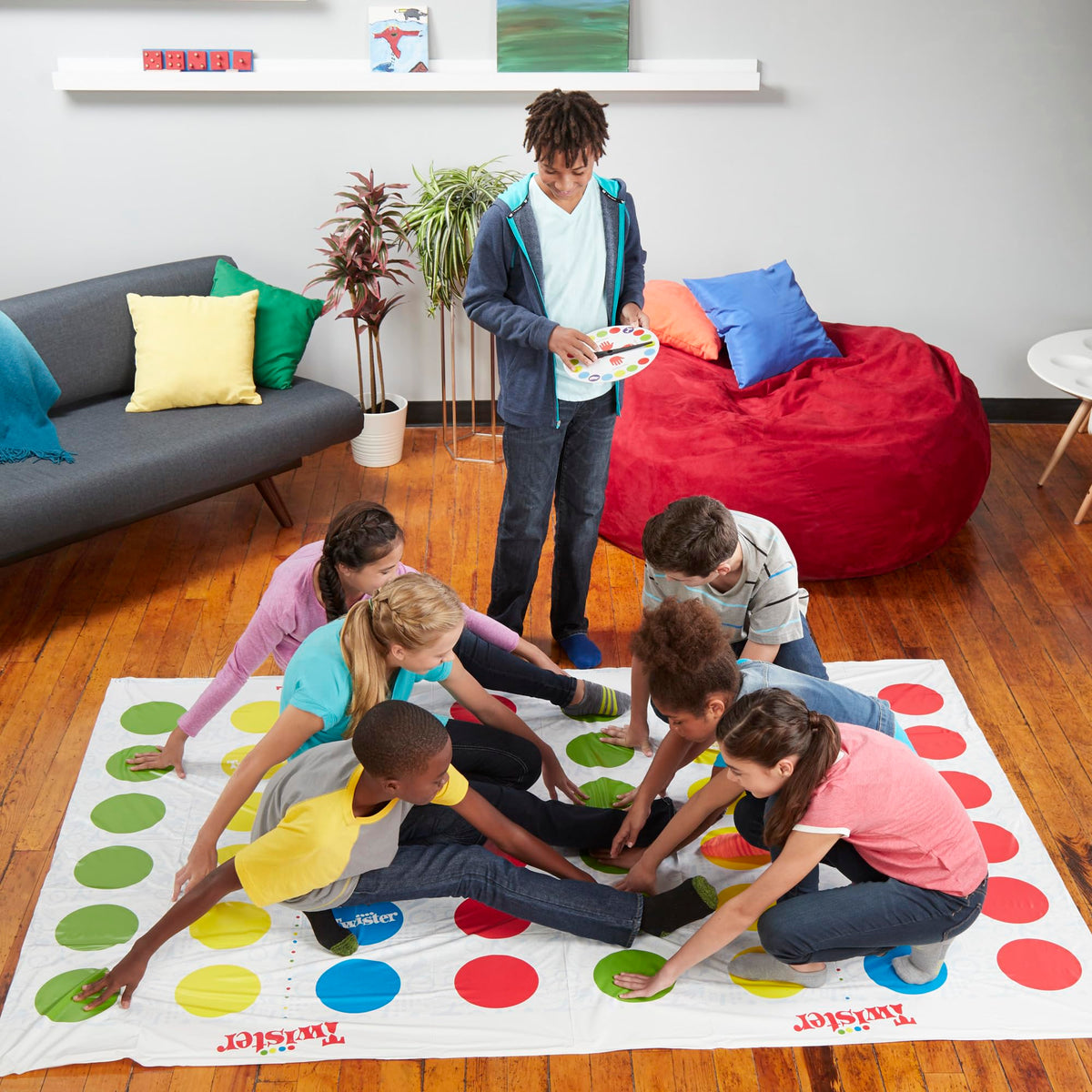 Hasbro B8165 Twister Ultimate Game