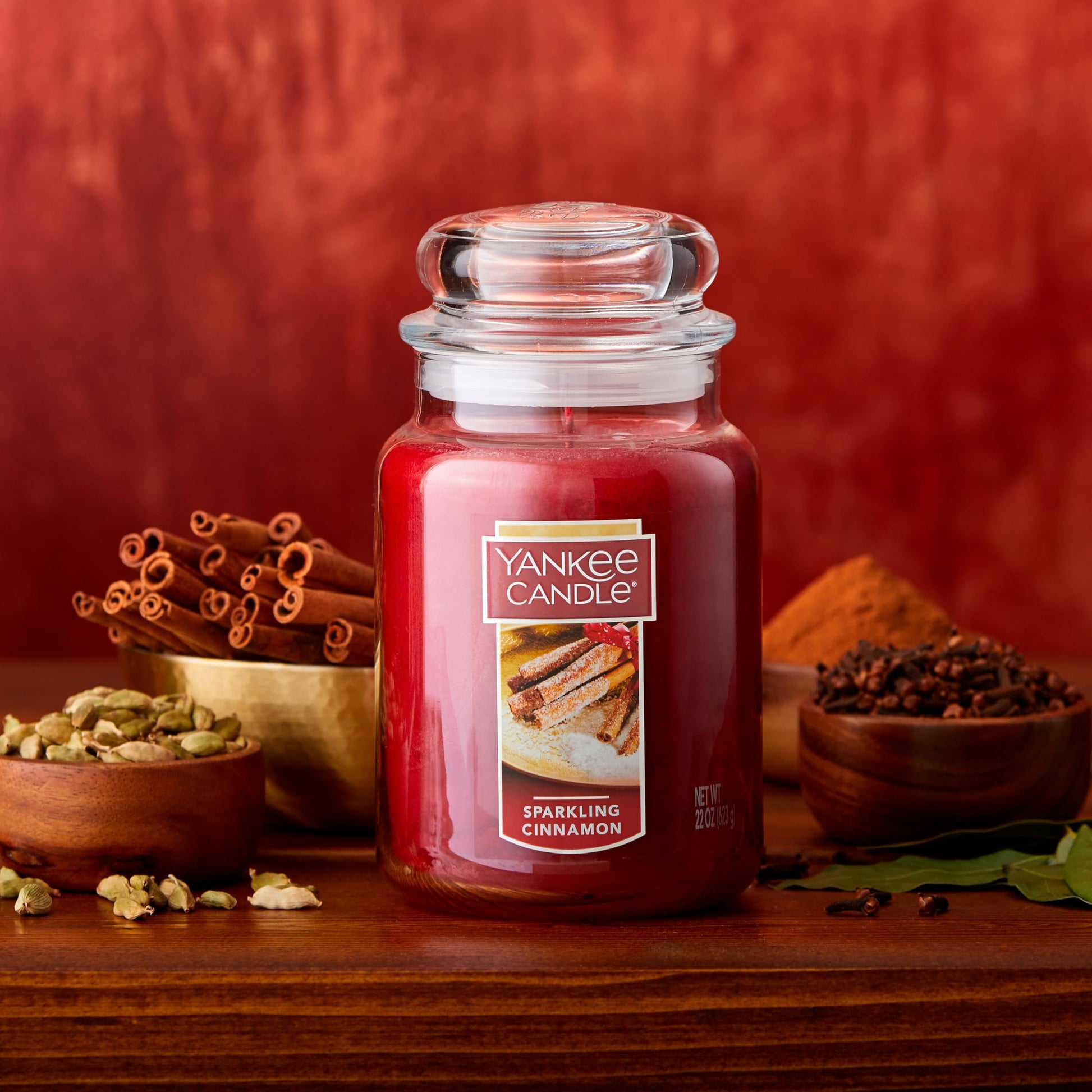 Yankee Candle Scented Candle, Sparkling Cinnamon, Original Large Jar Candle, 110-150 Hours of Burn Time, 22 oz. Yankee Candle