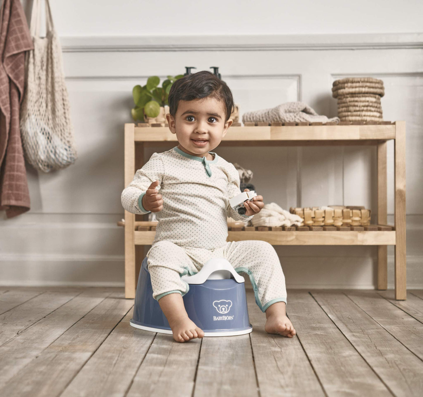 BabyBjörn Smart Potty, Deep Blue/White BabyBjörn