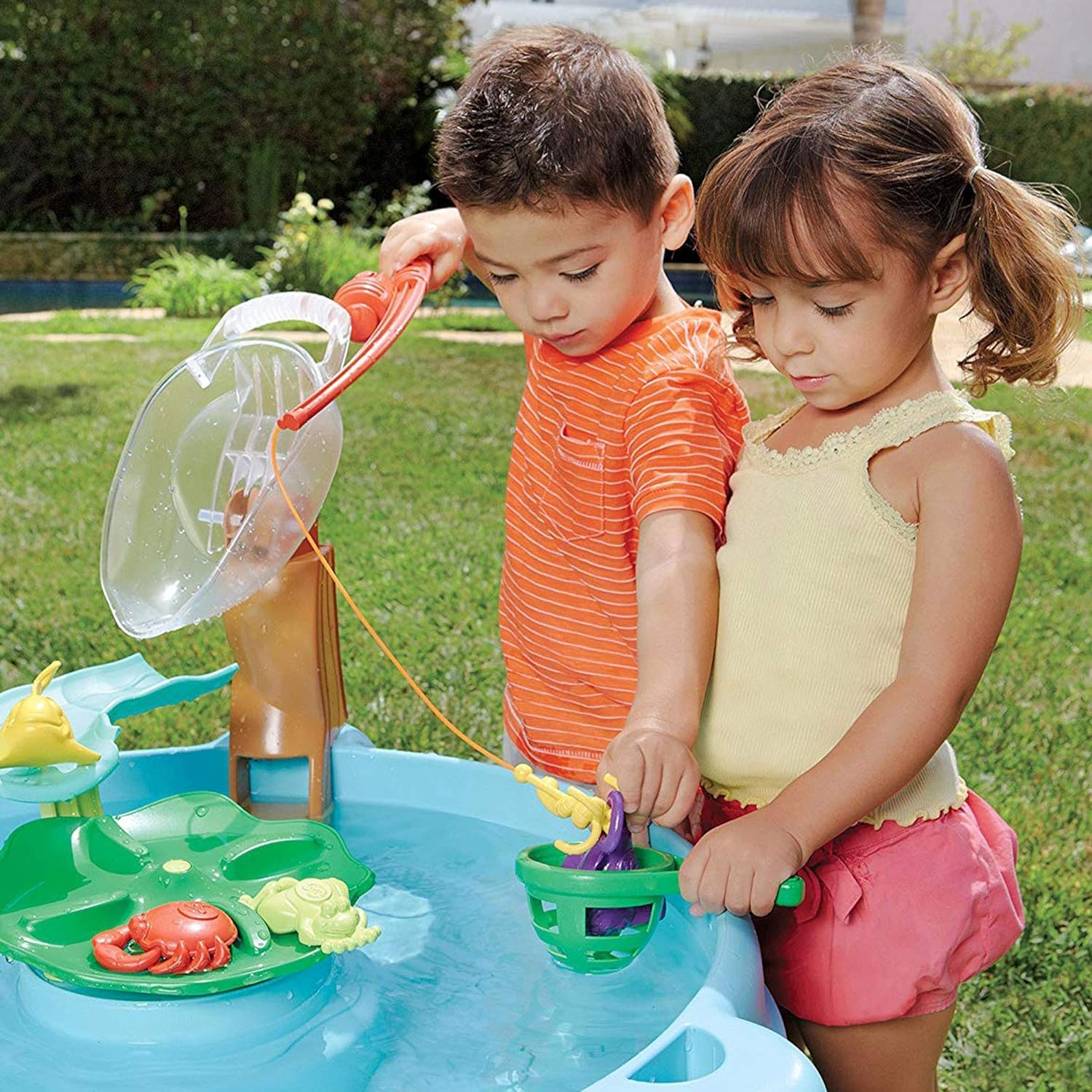 Little Tikes Fish 'n Splash Water Table - Available at All In One Marketplace Canada