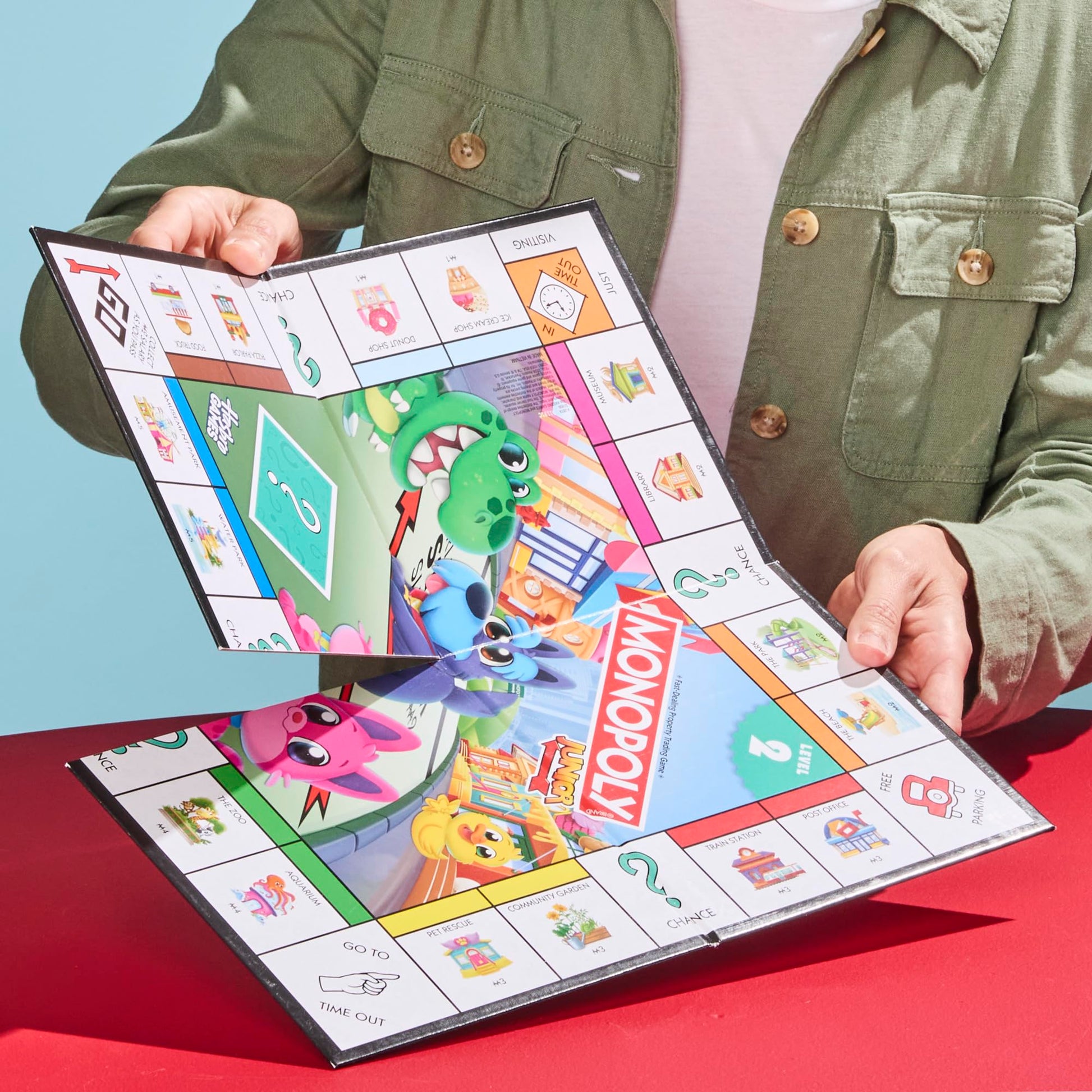 Monopoly Junior Board Game | 2 Games in 1 for Younger Kids, 2-Sided Board | Ages 4+ | 2 - 4 Players | 20 Mins. | Gifts for Preschoolers (English & French Version) Hasbro Gaming