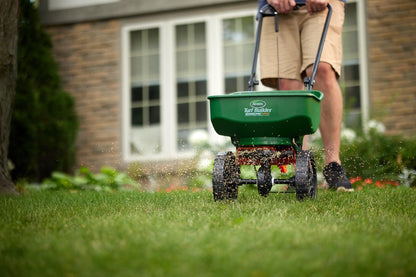 Scotts Turf Builder Grass Seed All Purpose Mix, 5kg (1,230 sq Meters / 13,239 sq feet Coverage) | Sun & Shade Formula to overseed or to Grow a new Thick, Lawn 🍁 All In One Marketplace Canada