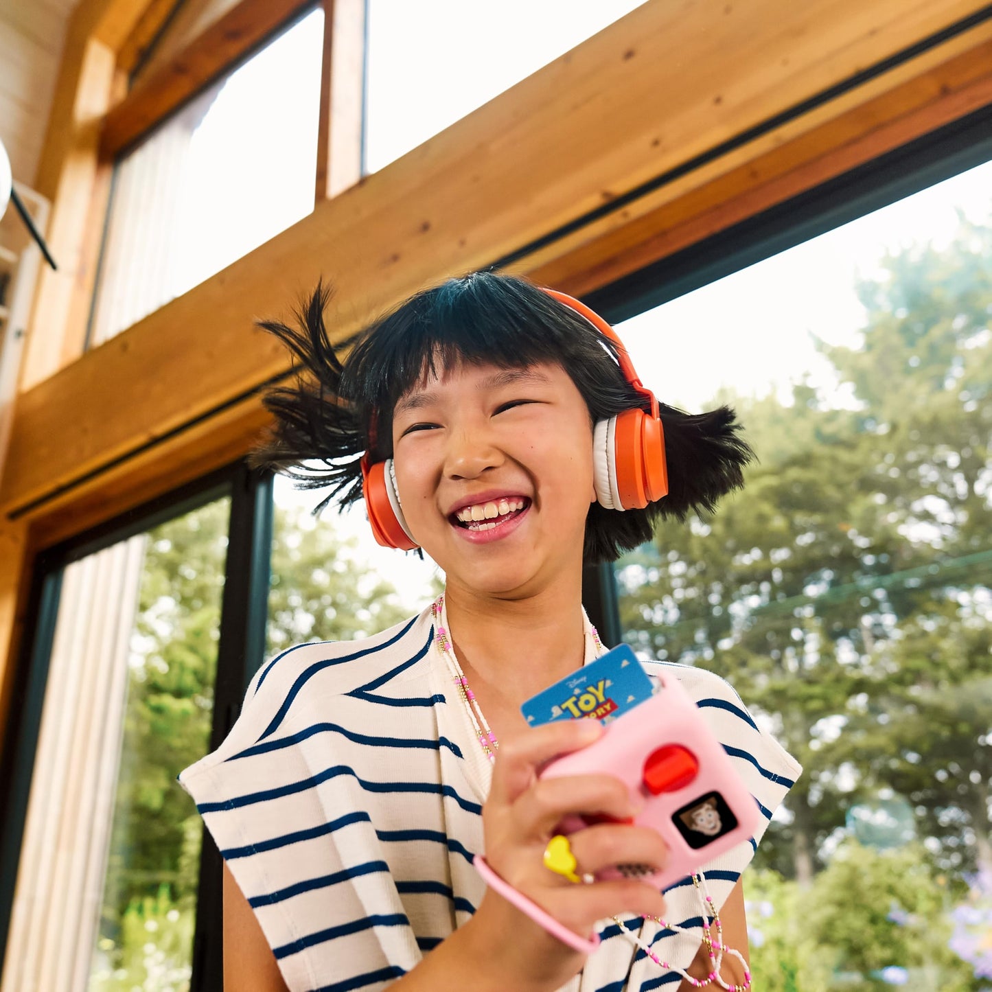 Yoto Mini (2024 Edition) + Starter Pack for Little Kids Bundle – Screen-Free Bluetooth Audio Player, All-in-1 Travel Device for Stories Music Podcasts Radio, Use as Speaker or with Headphones