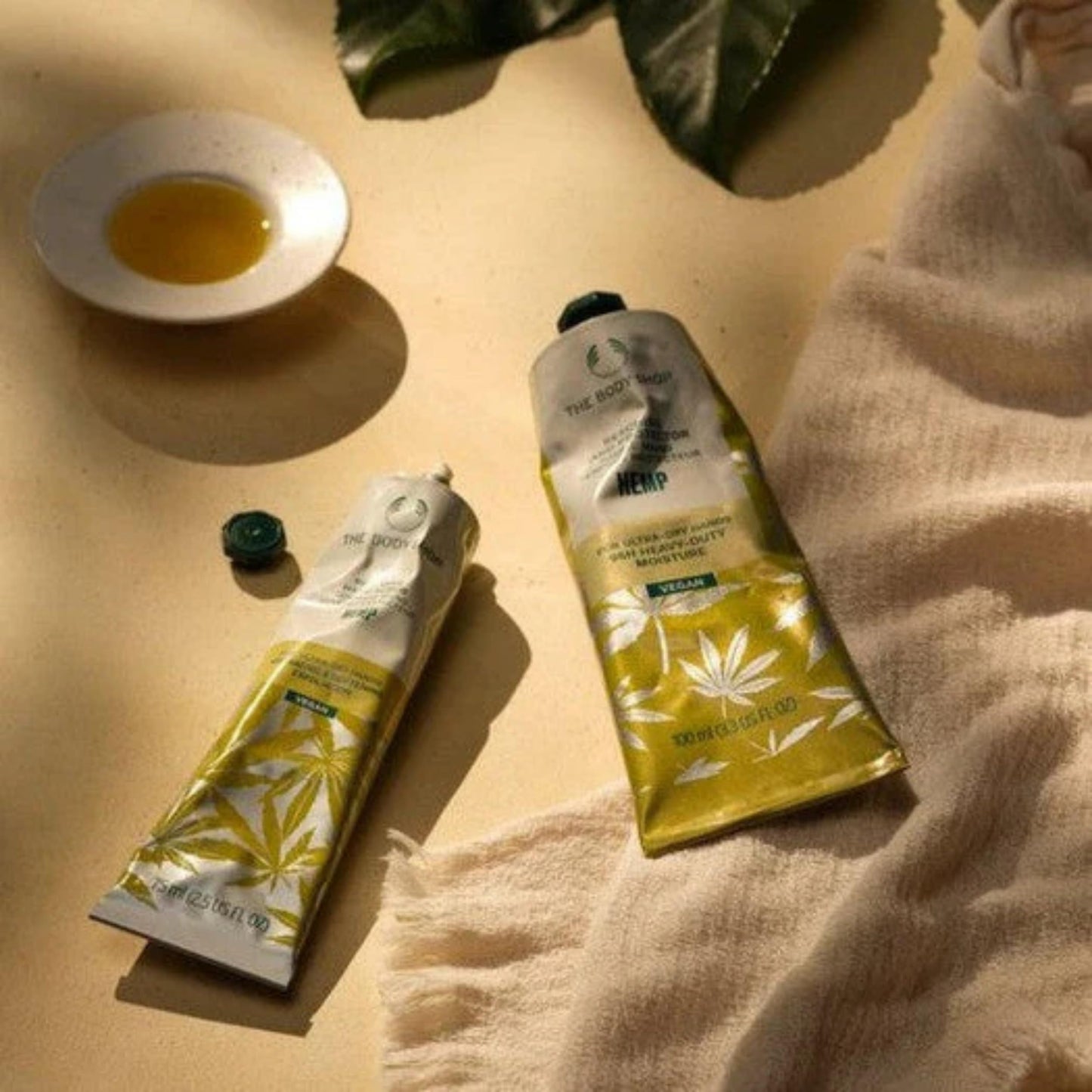 The Body Shop Hemp Hand Protector 100ml, Hard-Working Hand Cream for Very Dry, Cracked Hands, Non-Greasy 96-Hour Moisture with Community Fair Trade Hemp Seed Oil, Fast-Absorbing for Working Hands - Available at All In One Marketplace Canada